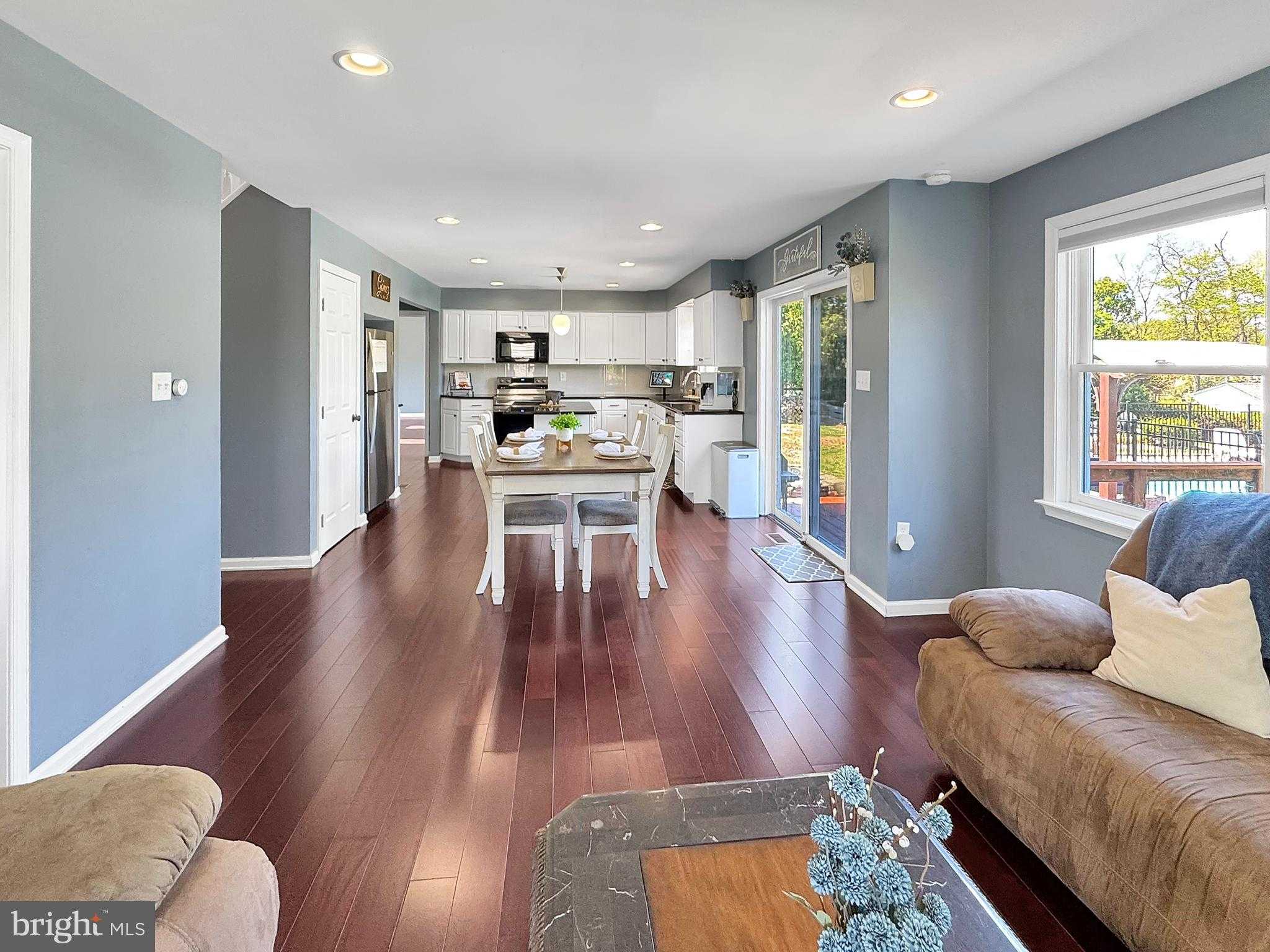 115 Golf Rd photo 10