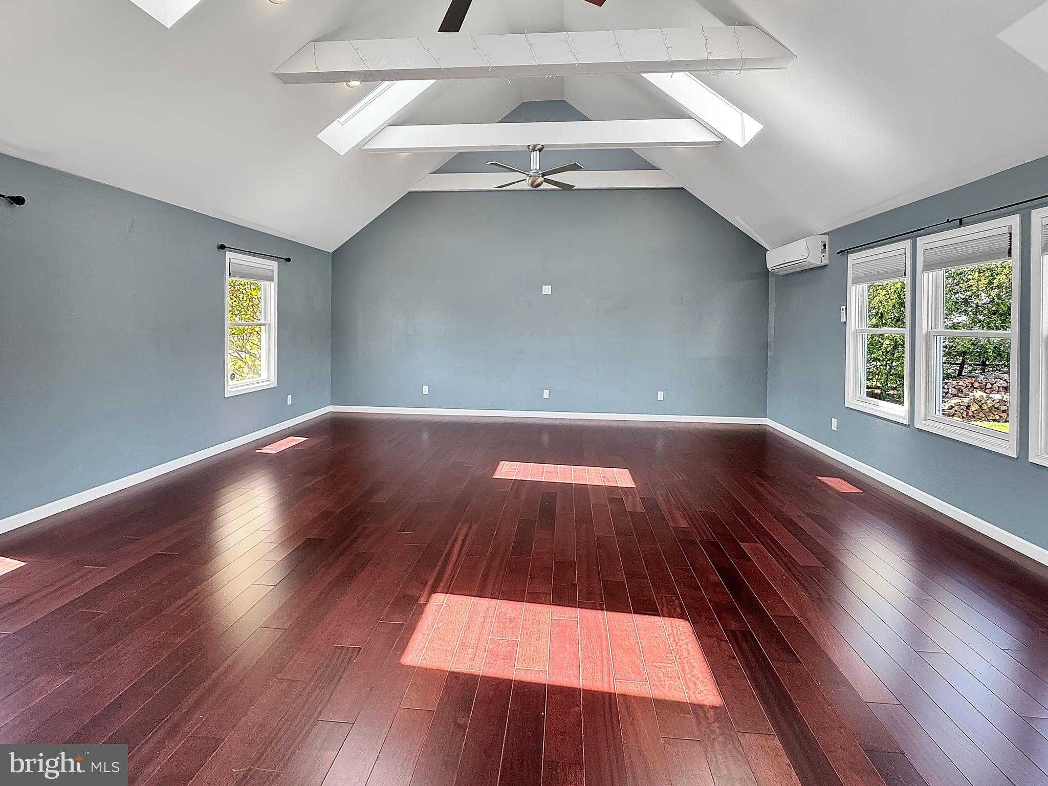 115 Golf Rd photo 16