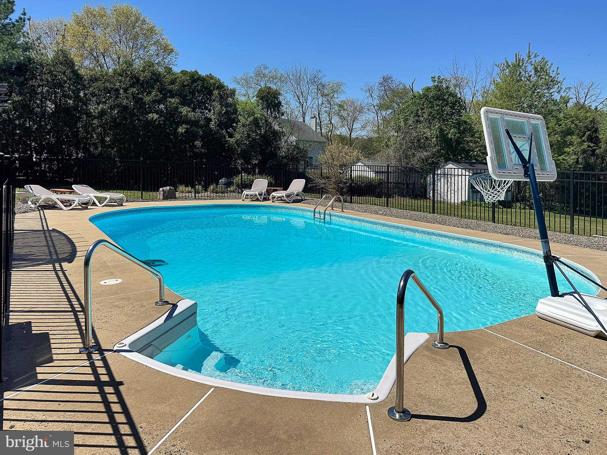 115 Golf Rd photo 30