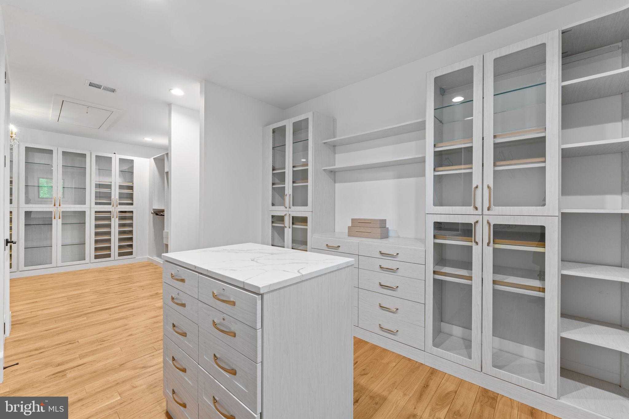 608 Walker Rd photo 50