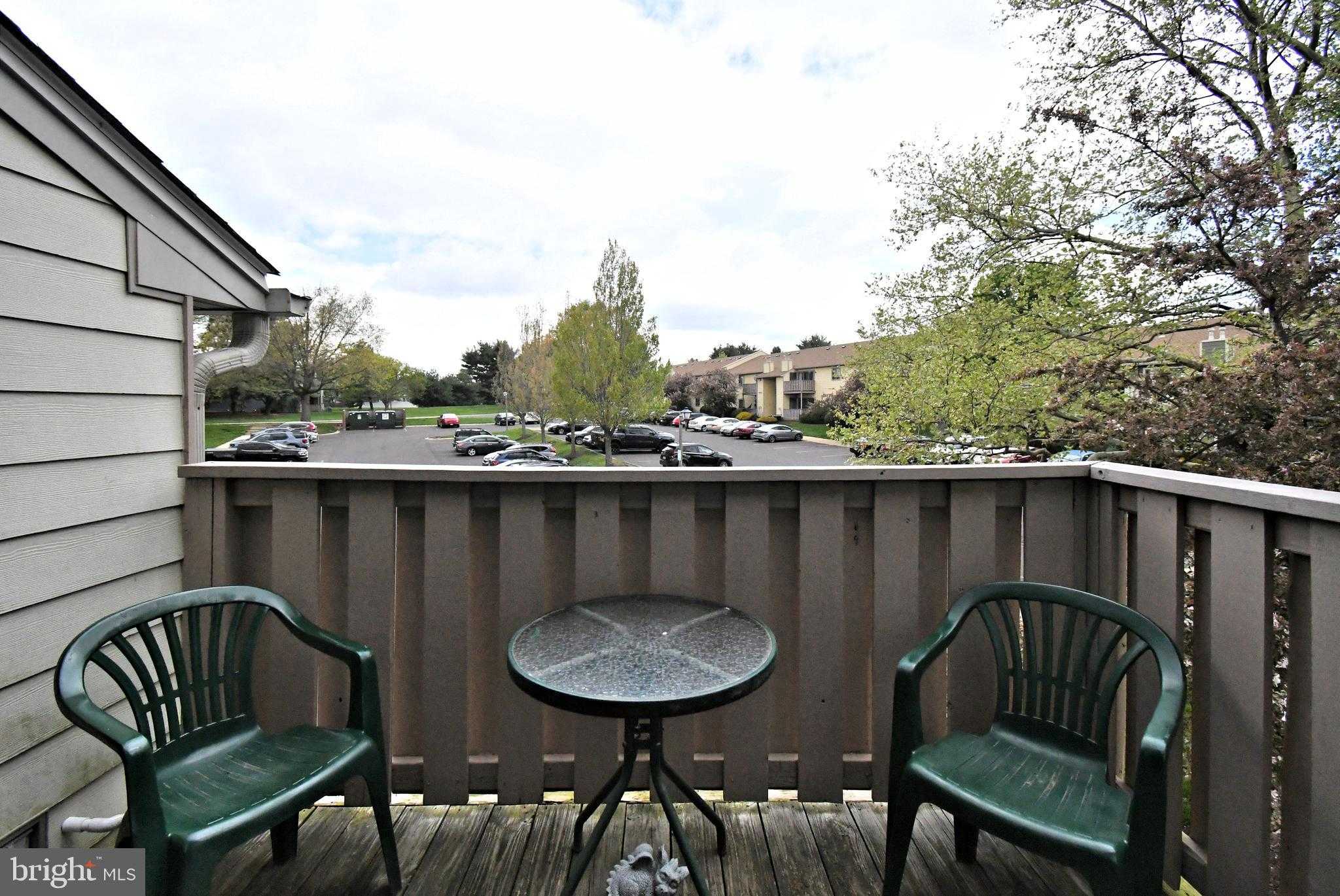 406 Stockton CT photo 26