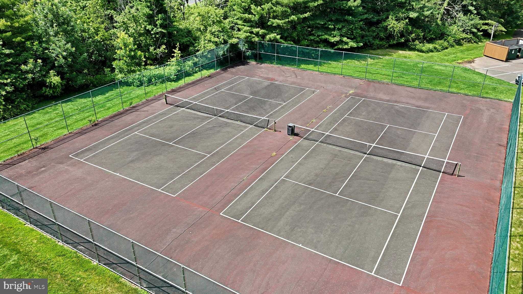 406 Stockton CT photo 40