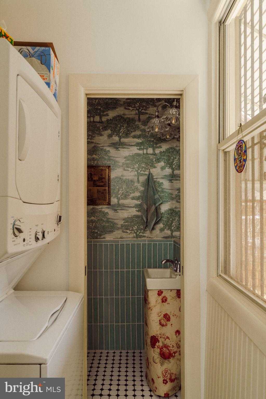 1810 Morris St photo 22