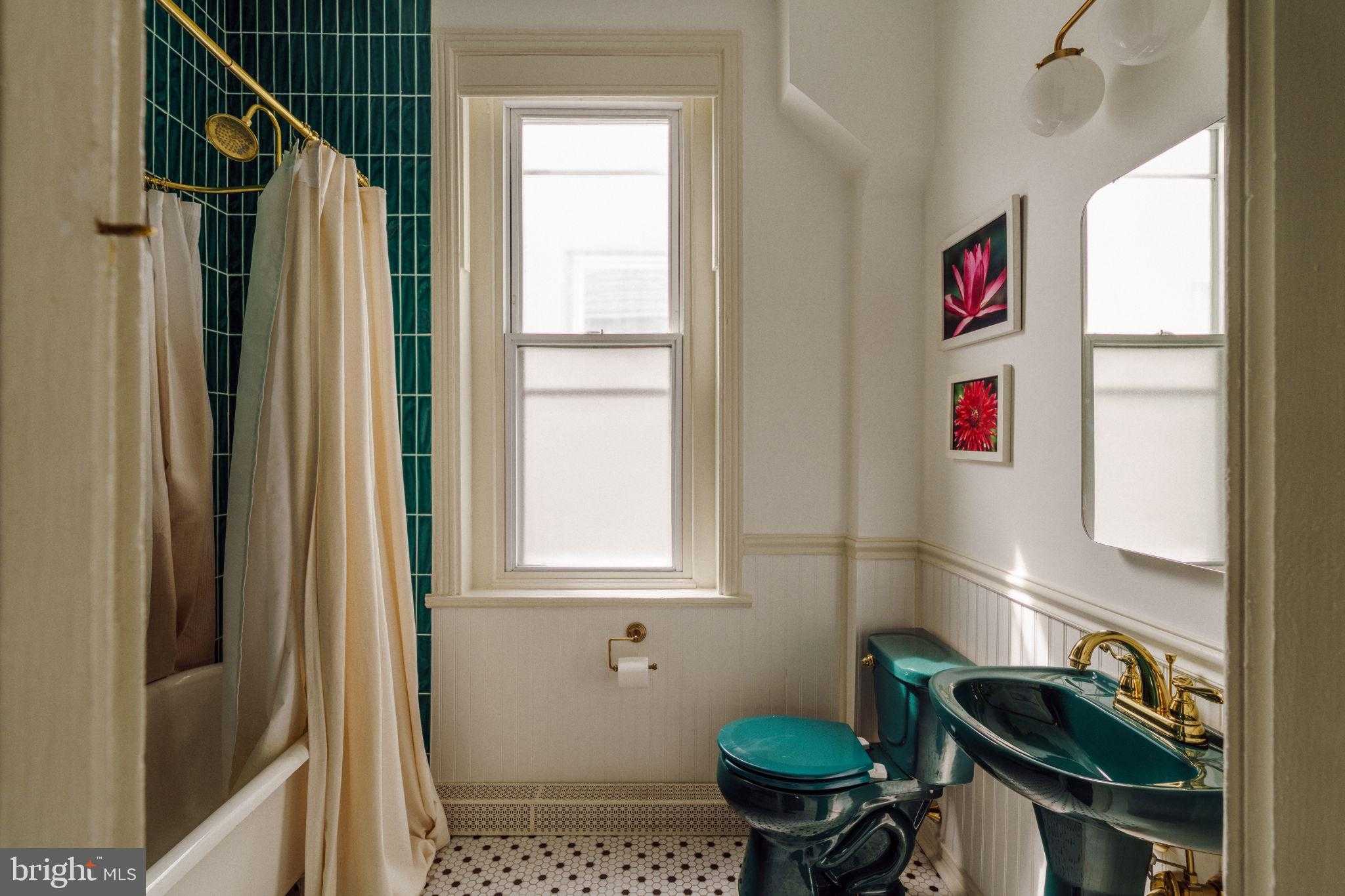 1810 Morris St photo 55