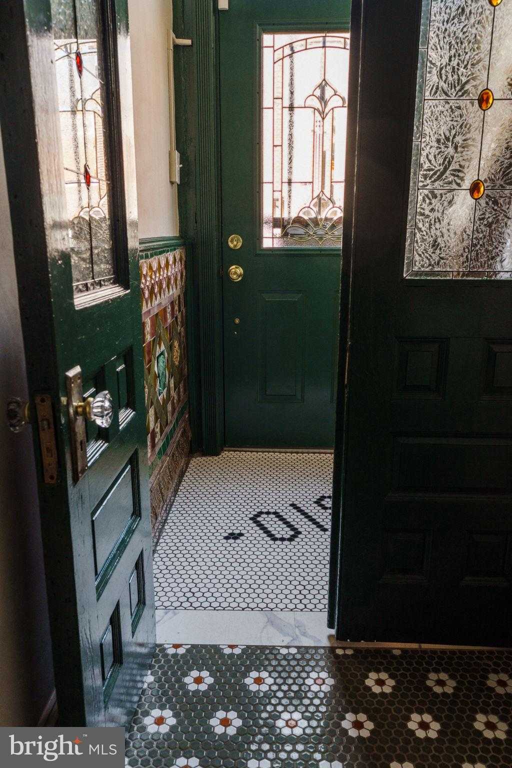 1810 Morris St photo 6