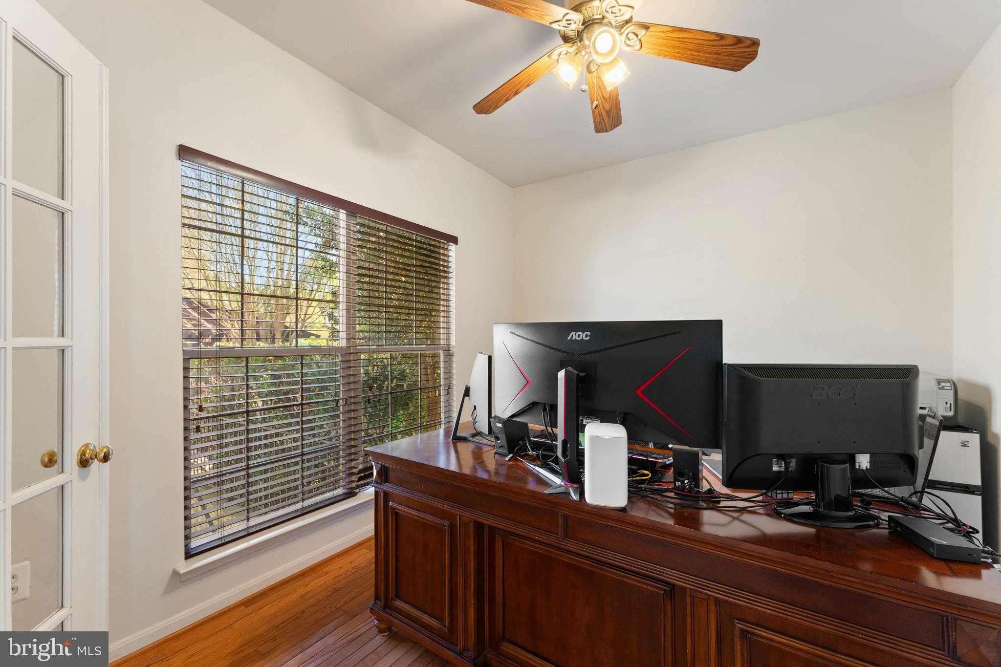 800 Valley Springs Dr photo 19