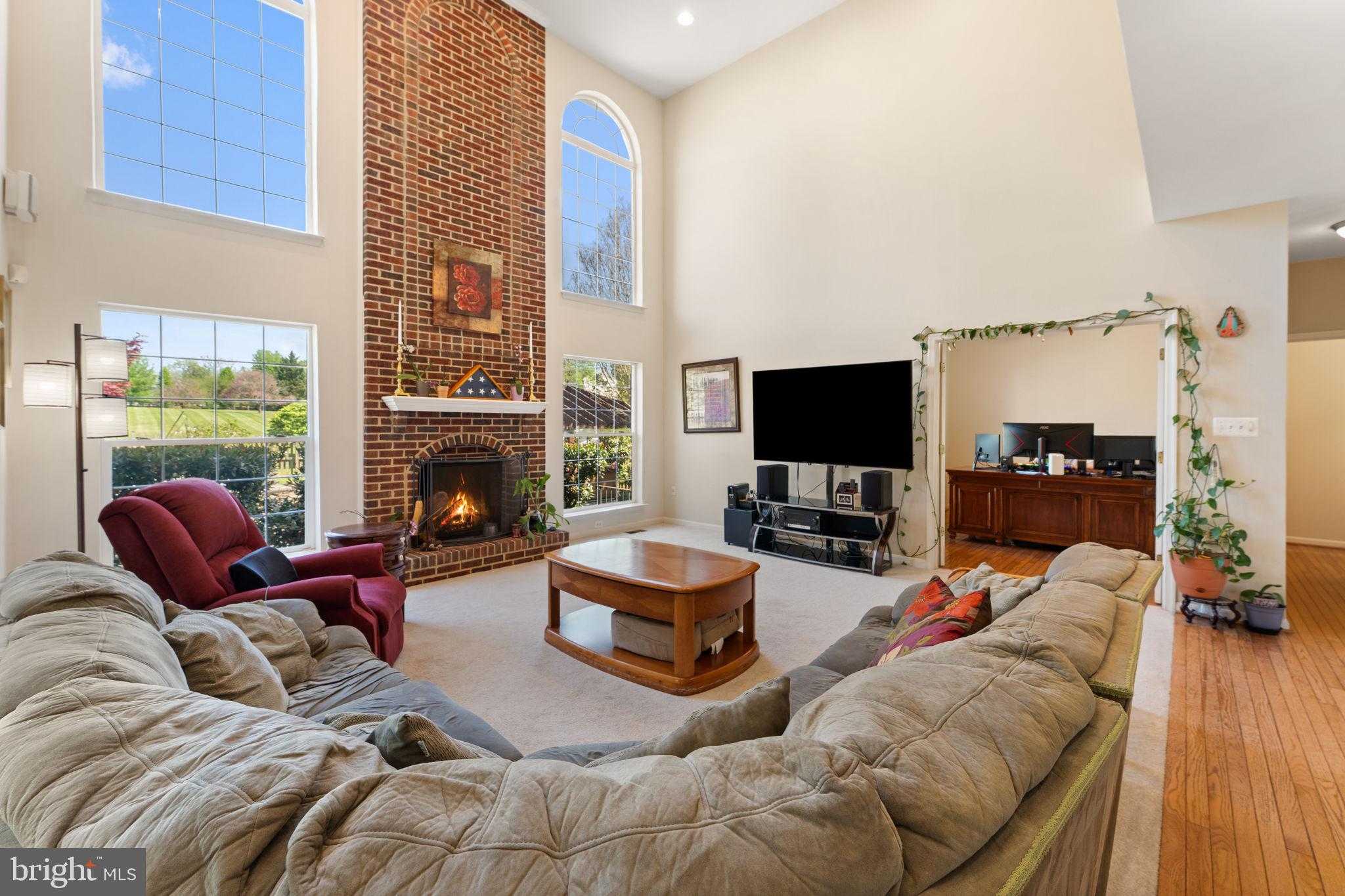 800 Valley Springs Dr photo 26