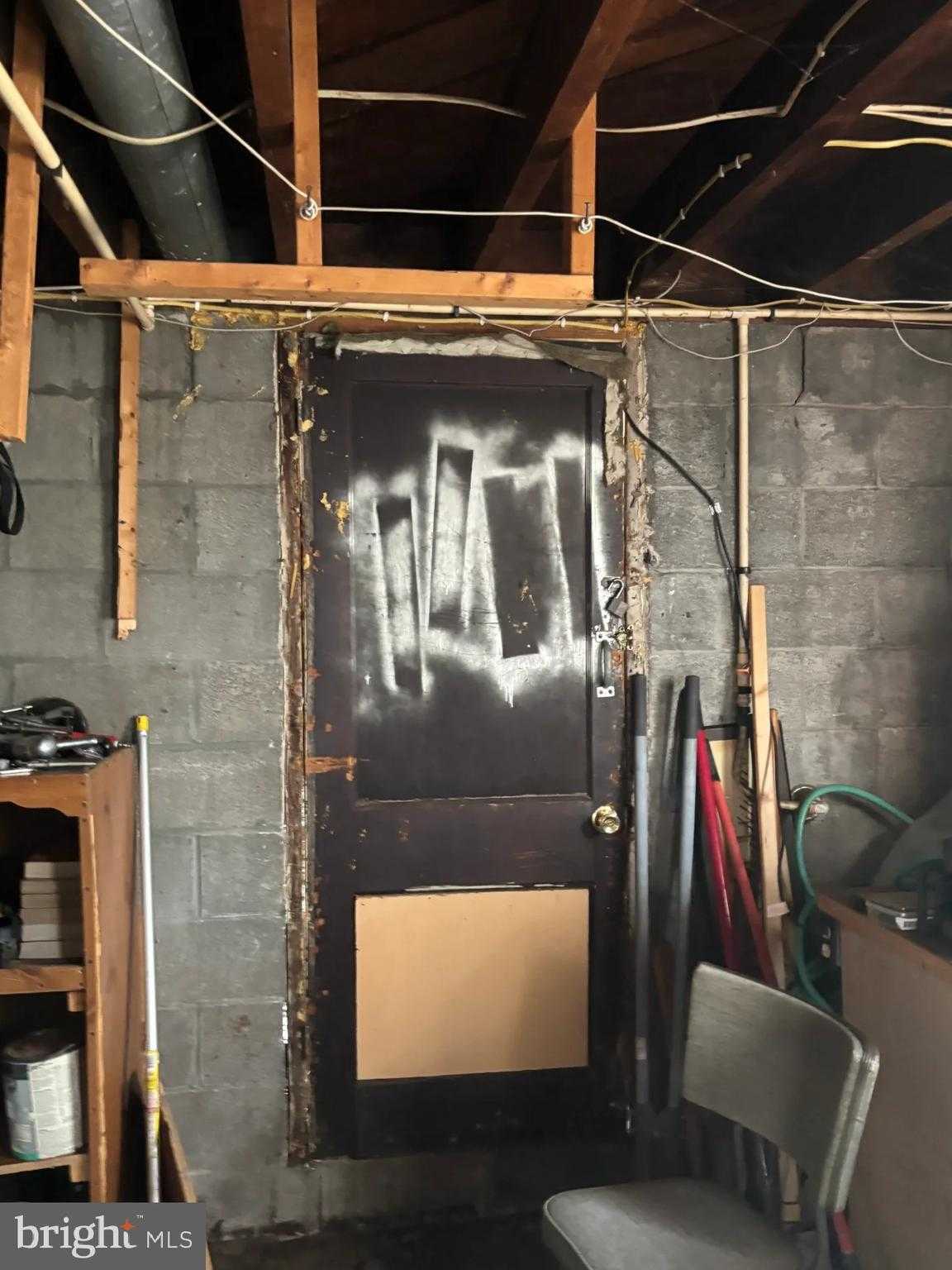 717 Princeton St photo 19