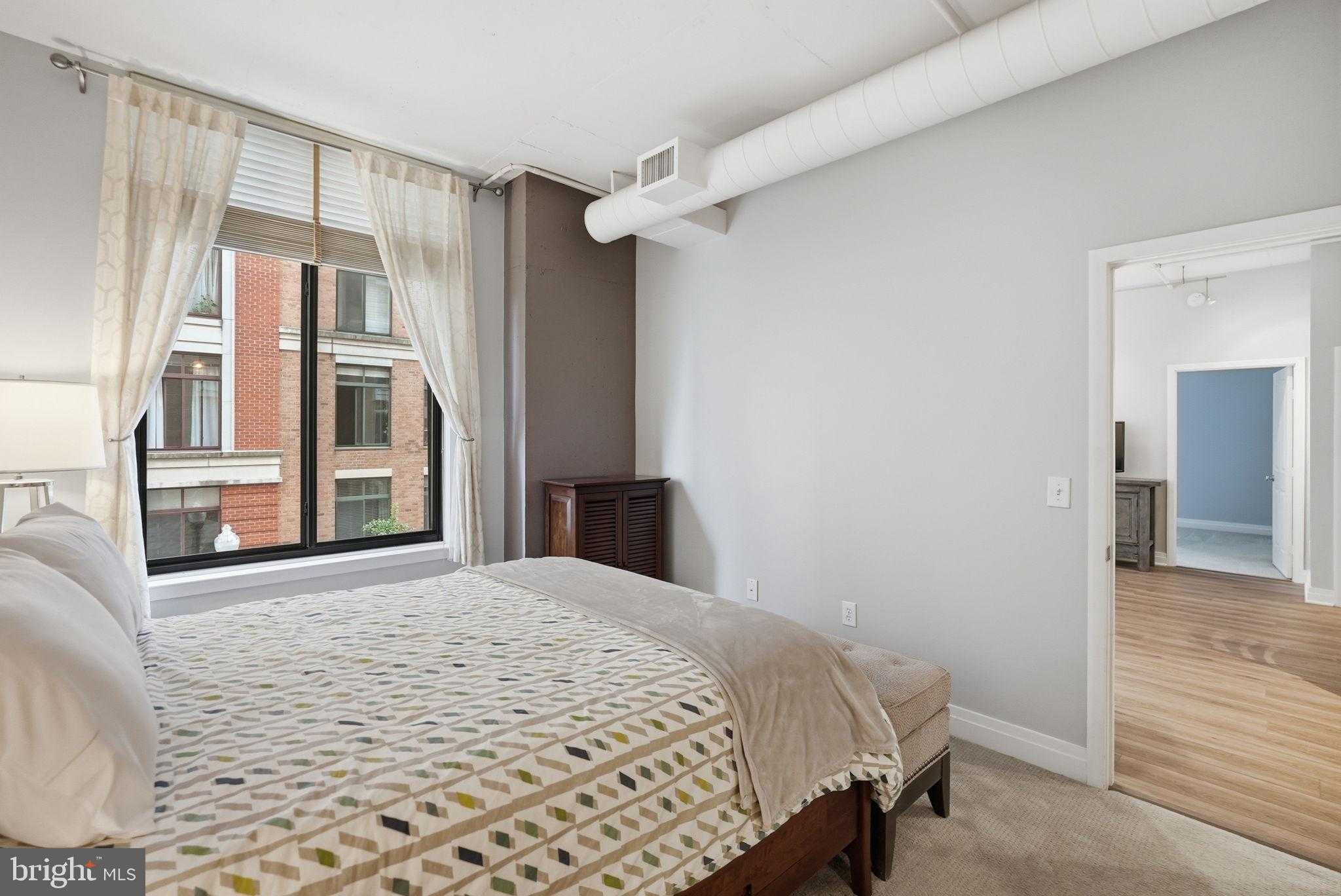 1205 N Garfield St Apt 306 photo 12