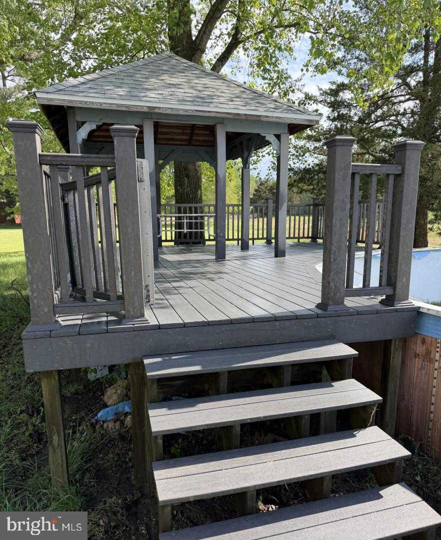 3582 Meadow Bridge Rd photo 25