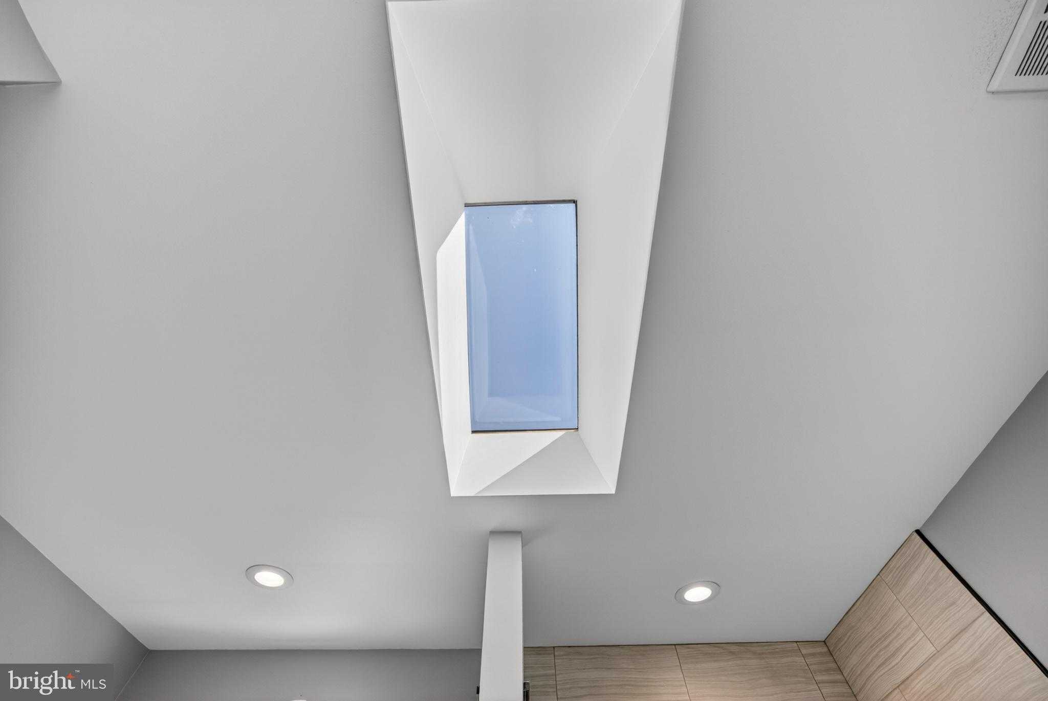 24 Basswood CT photo 32