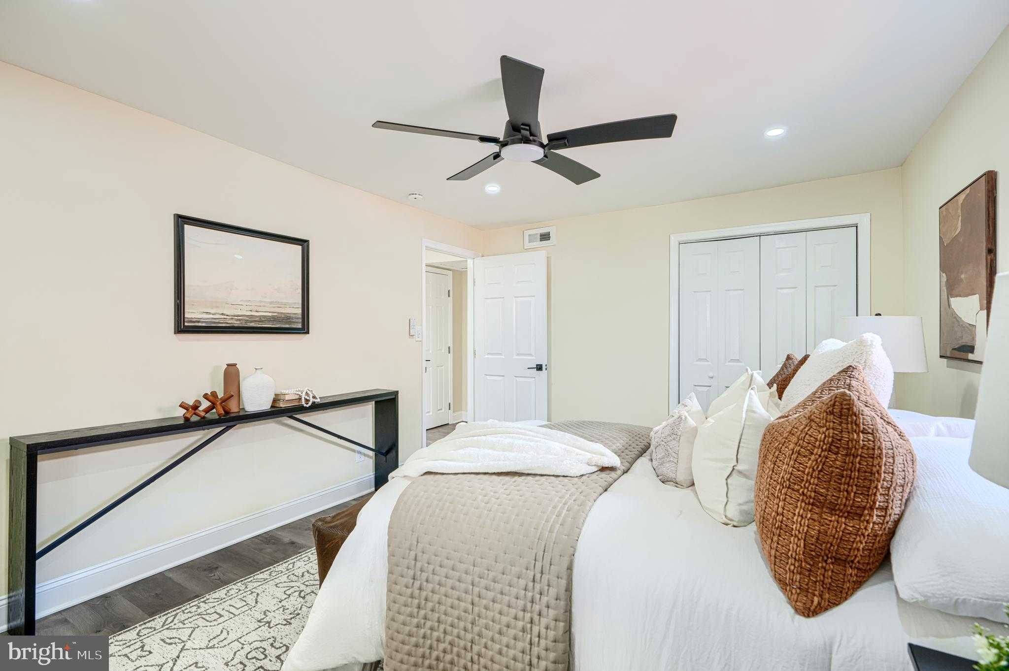 1414 N Decker Ave photo 29