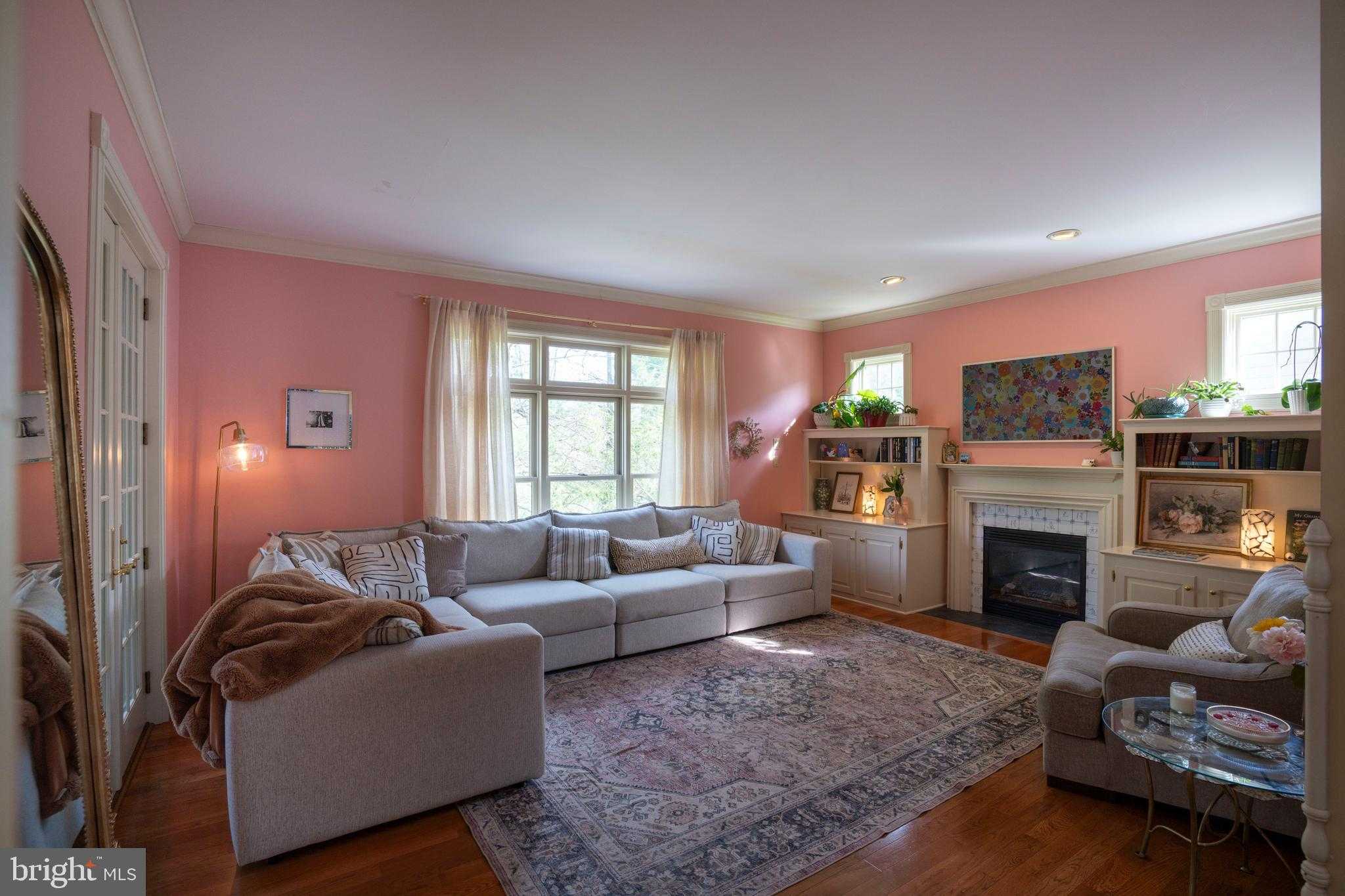 152 Gas Light Cir photo 33