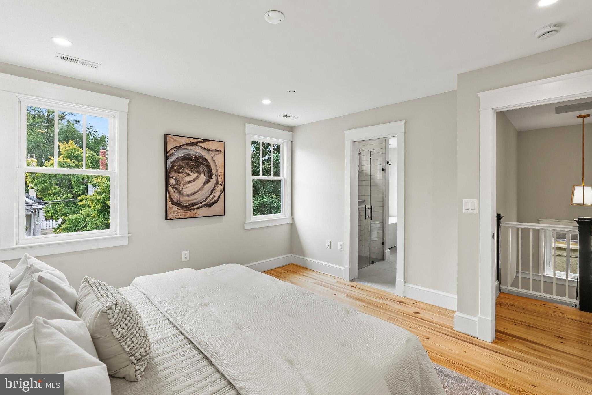 48 Murray Ave photo 22