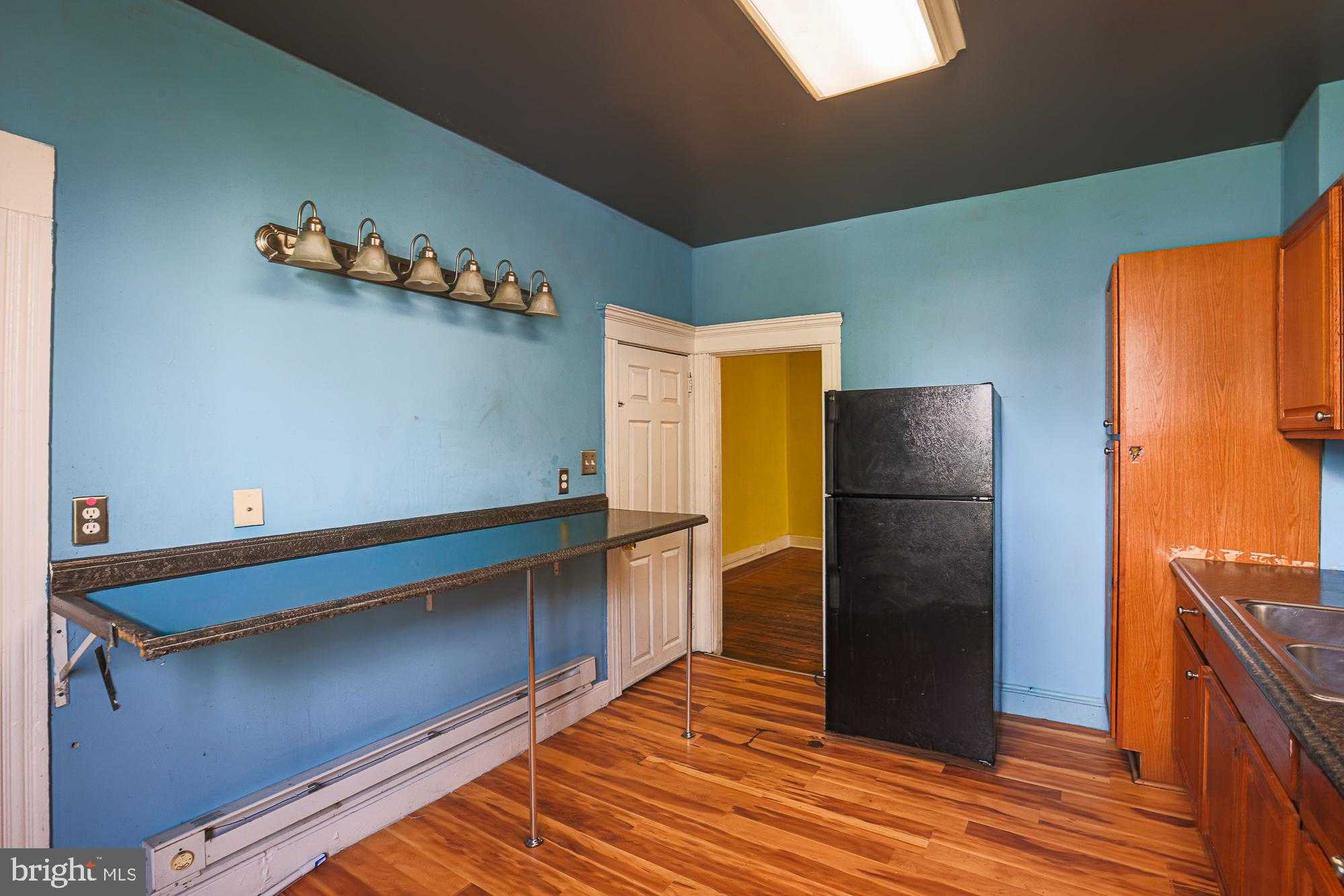 3128 Baker St photo 21