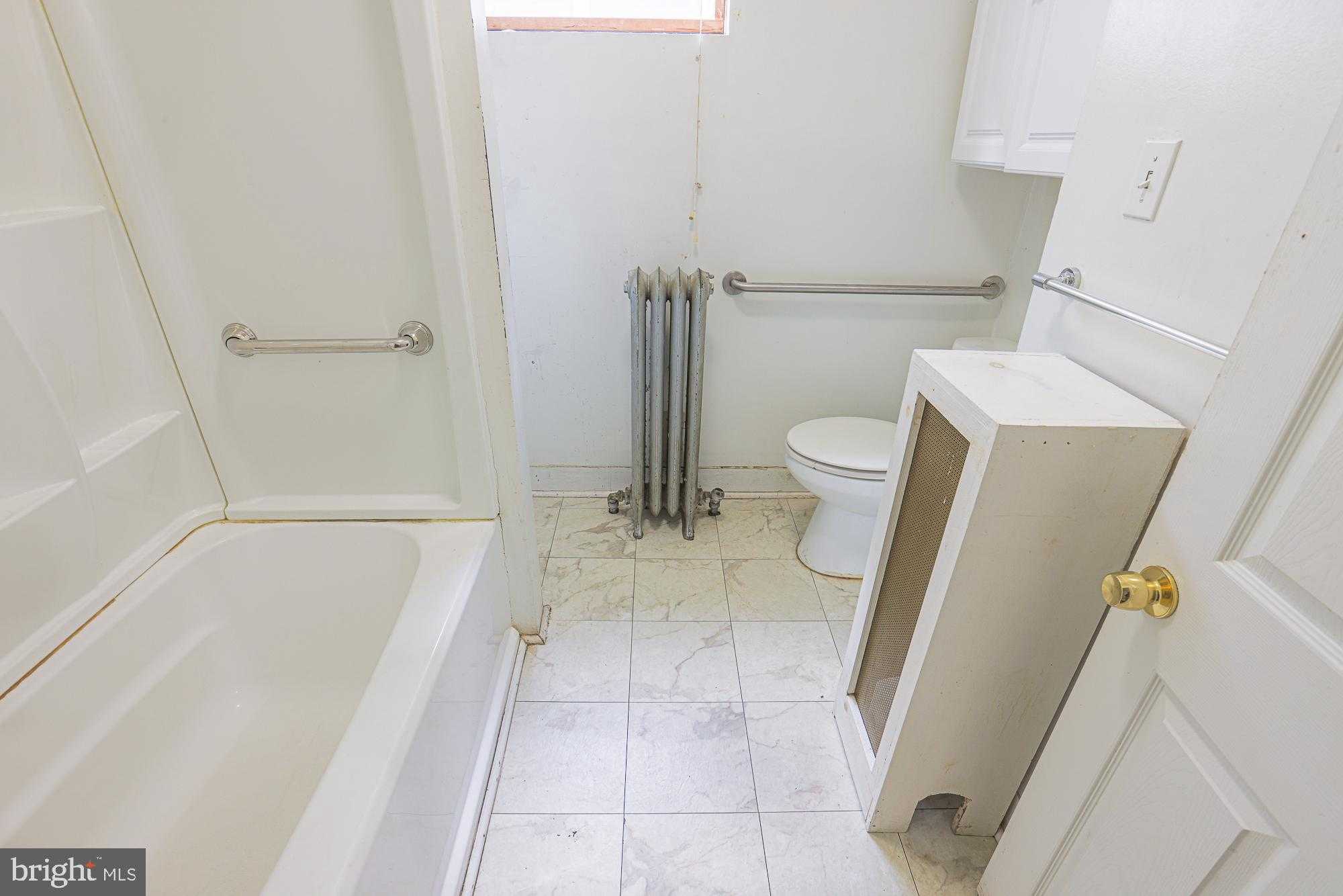 3128 Baker St photo 35