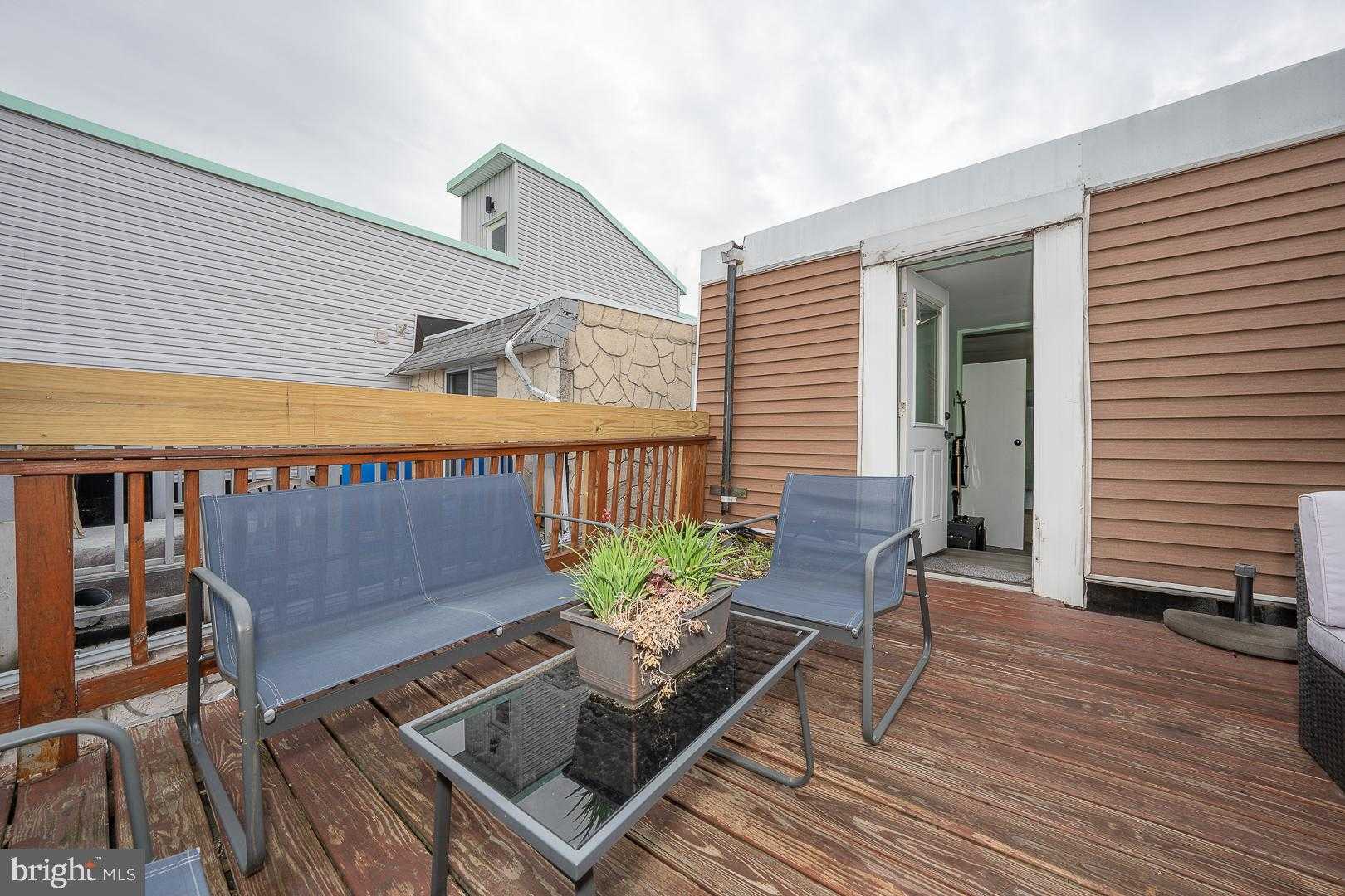 1645 Ellsworth St photo 33