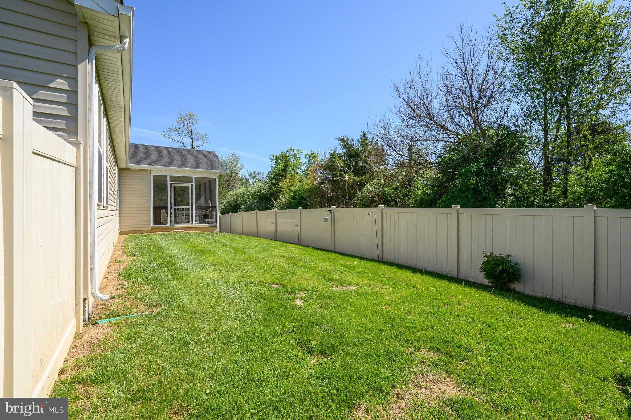 93 Invasion CT photo 30