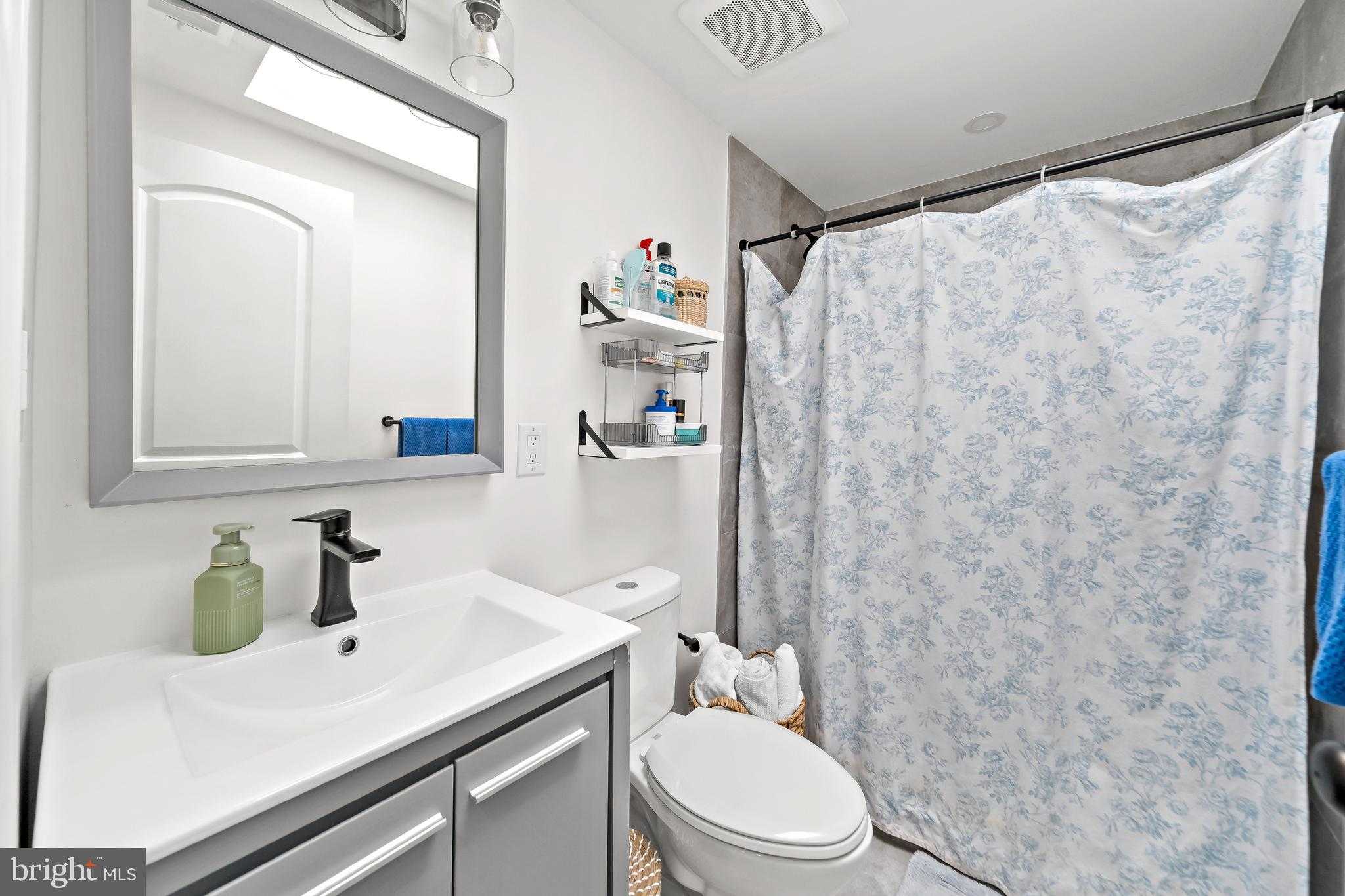 510 Poplar St photo 16