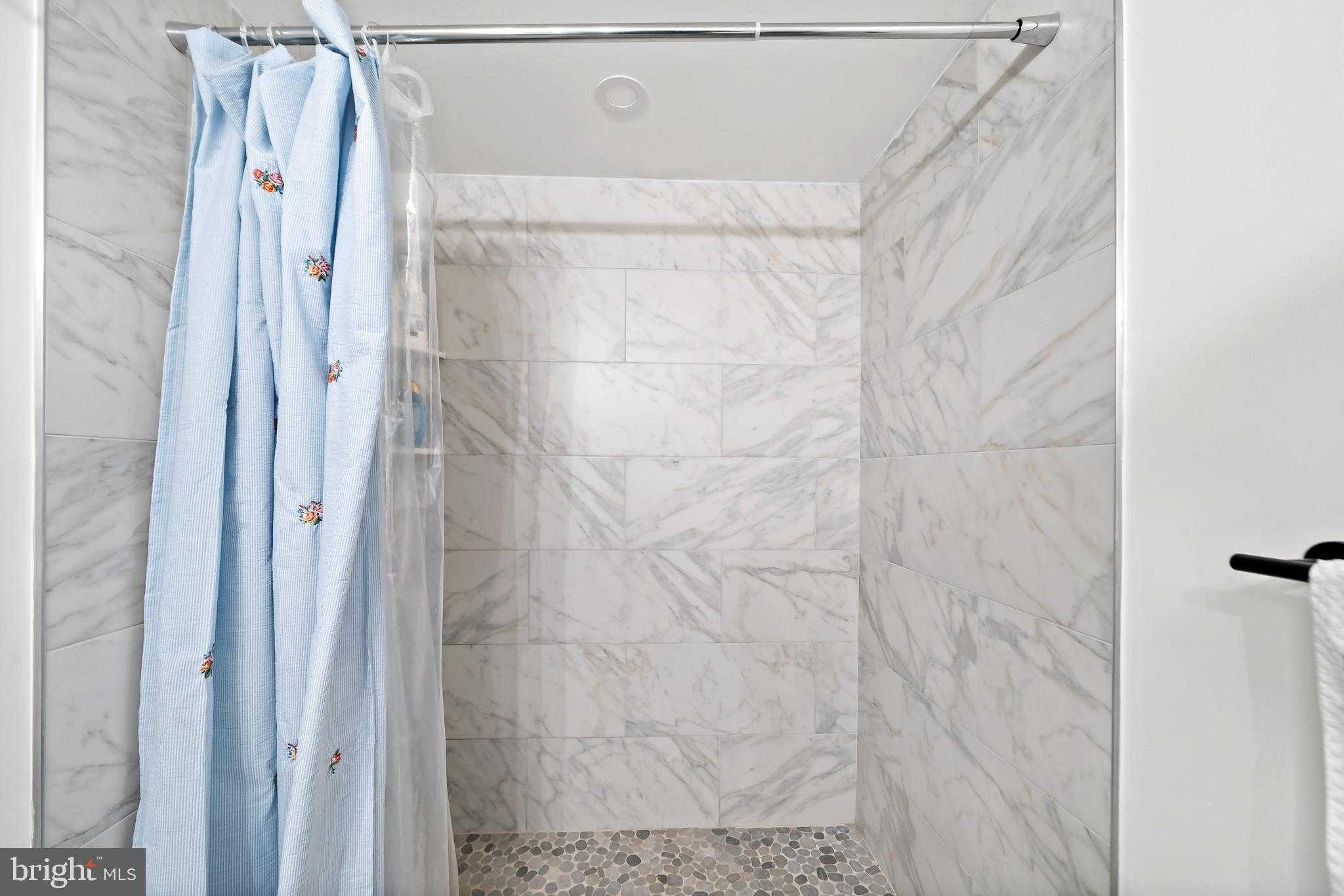 510 Poplar St photo 17