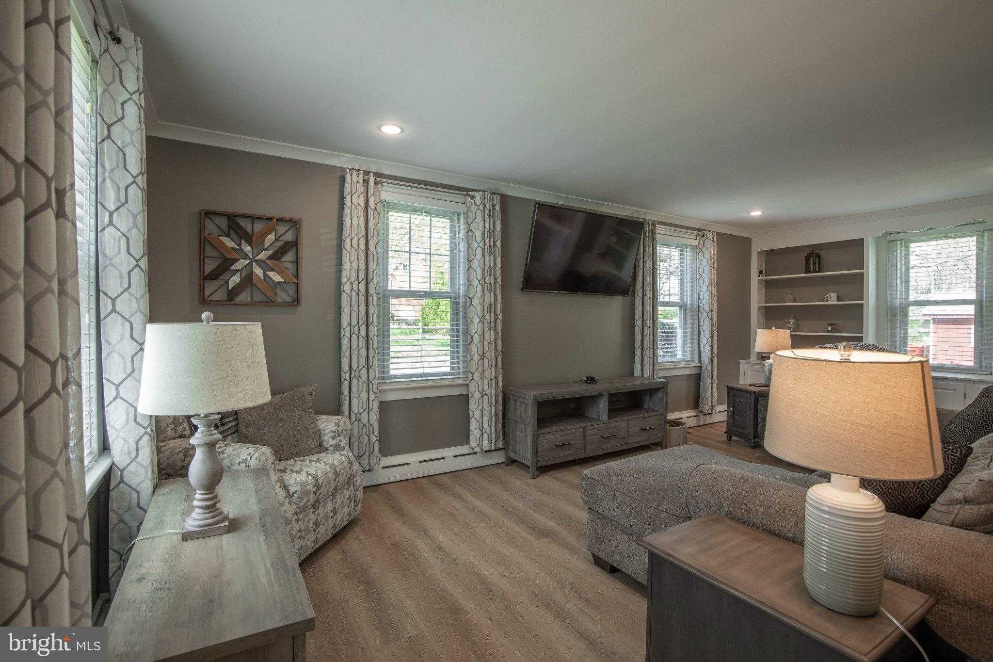 165 N 4th St photo 15