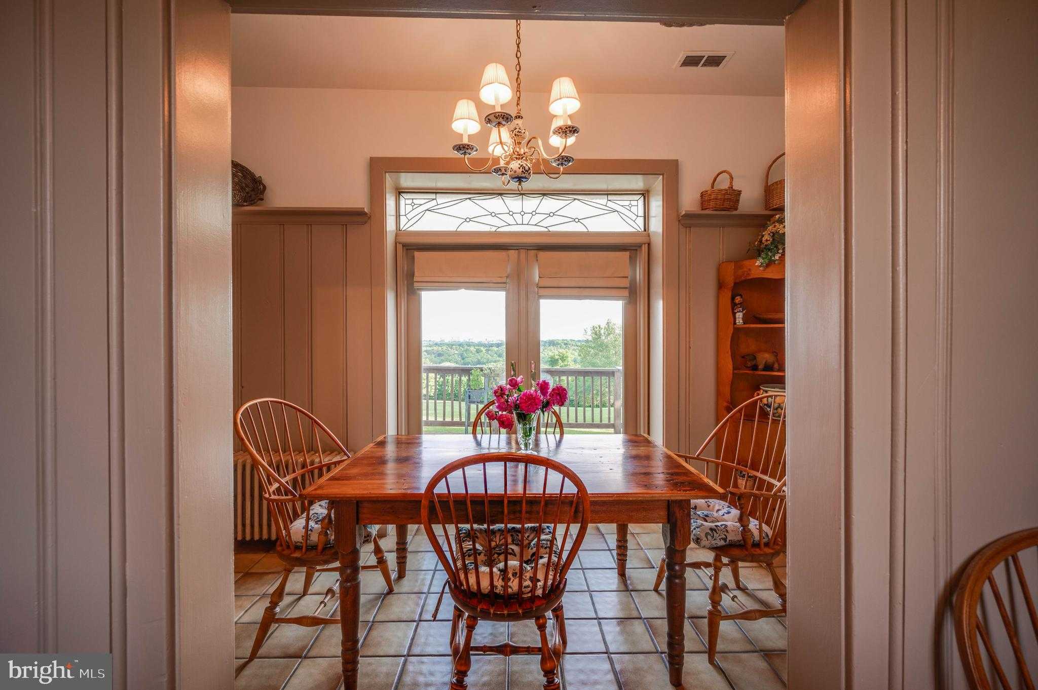 2207 Eastlake Rd photo 13