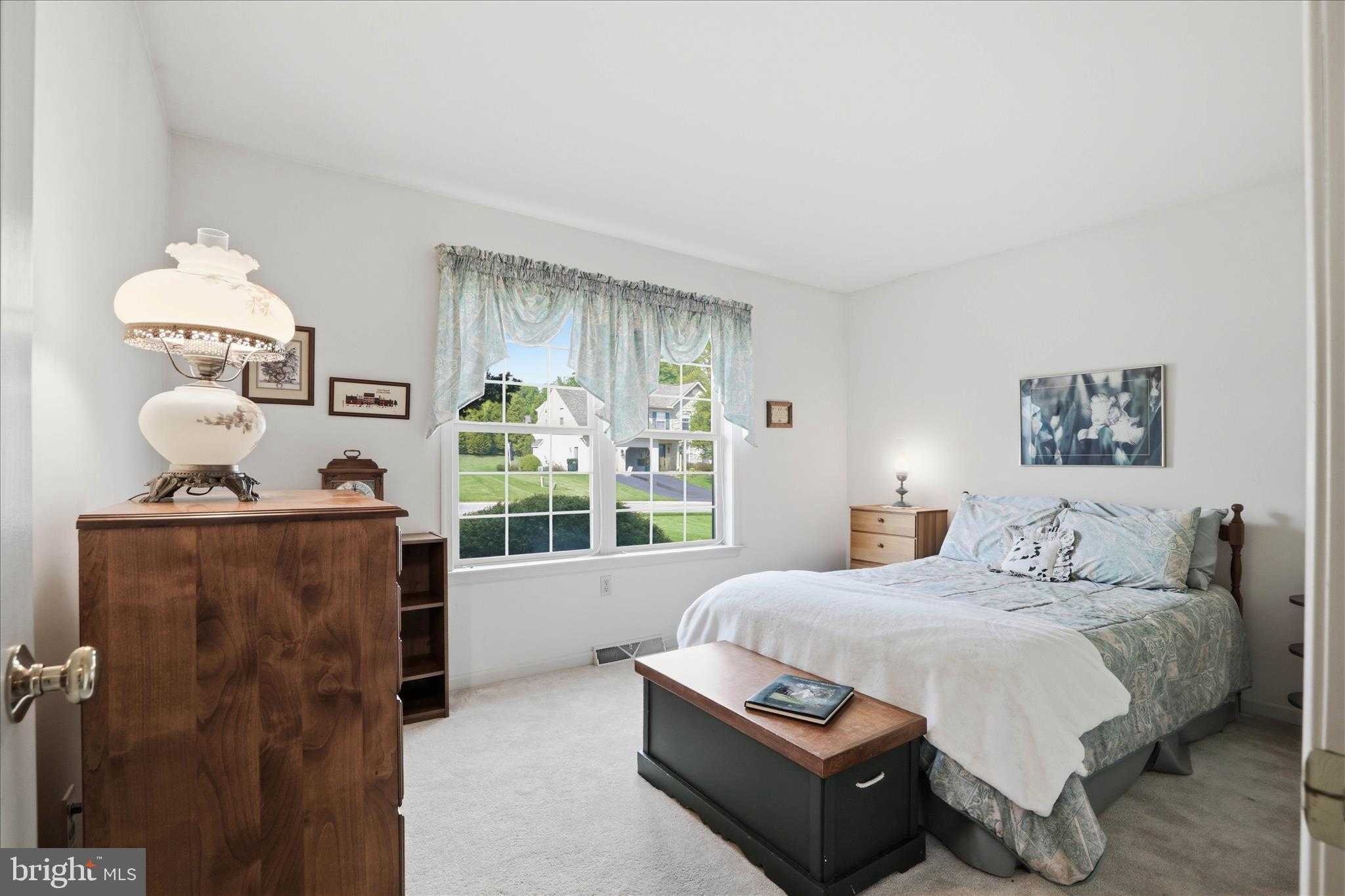 3640 Falcon CT photo 22