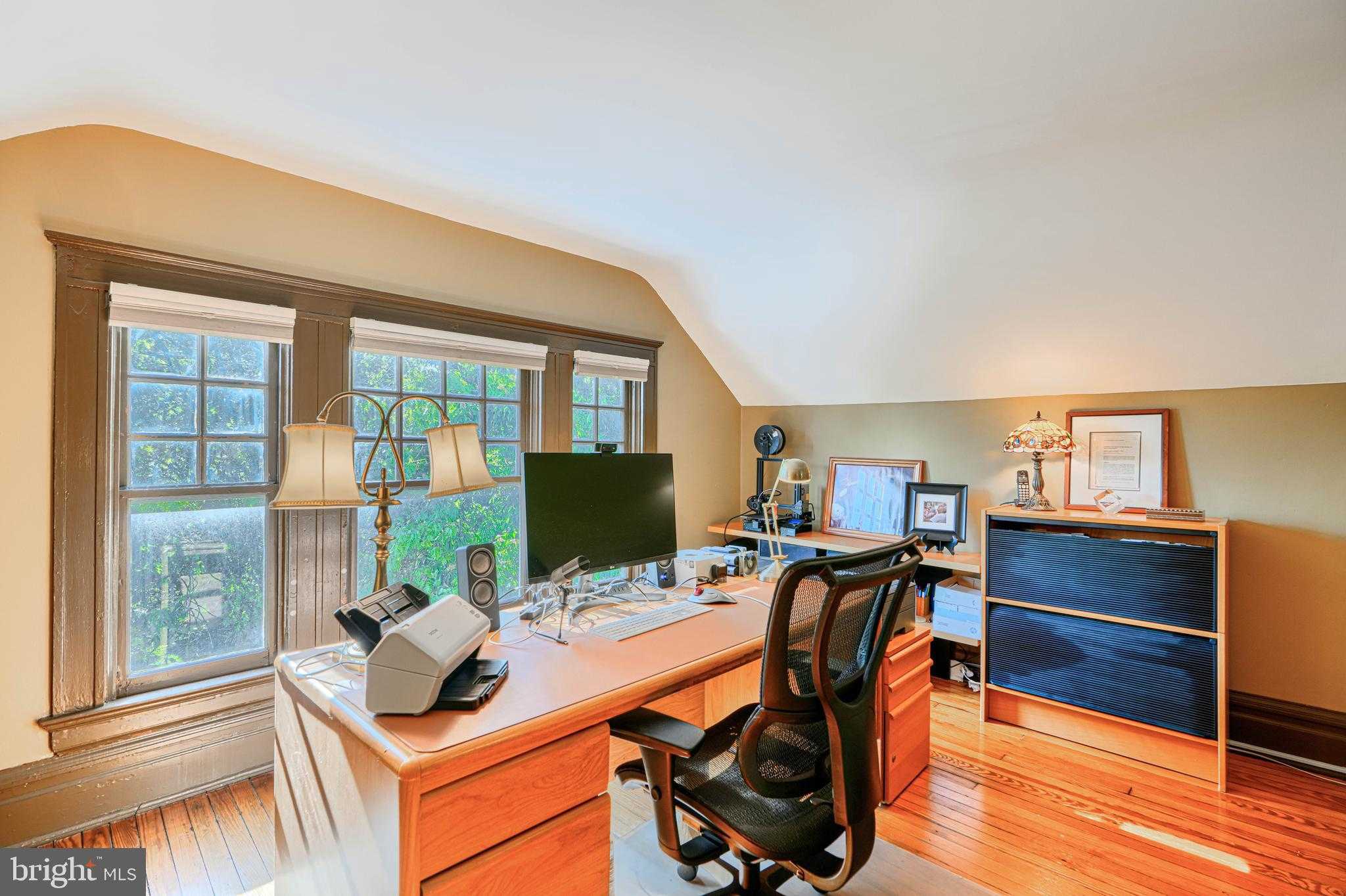 207 Hawthorne Rd photo 79