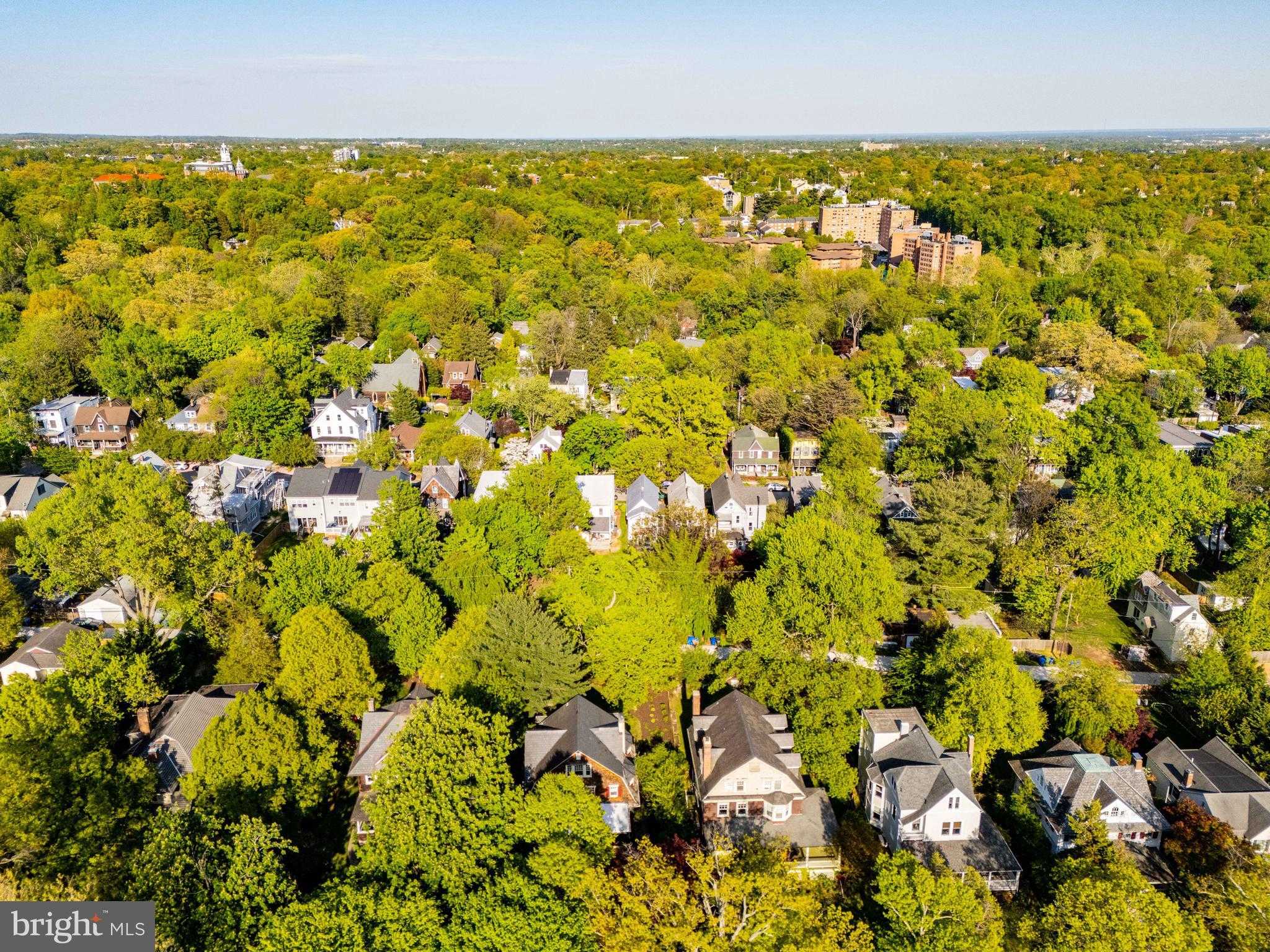 207 Hawthorne Rd photo 96