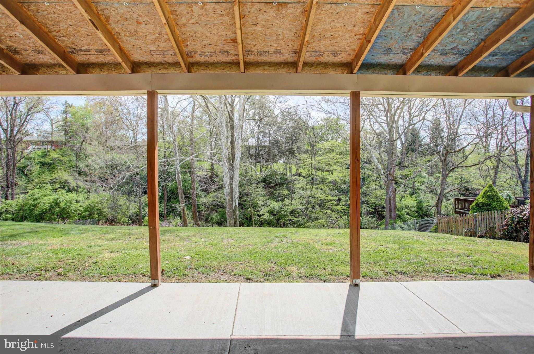 250 Jade Dr photo 35