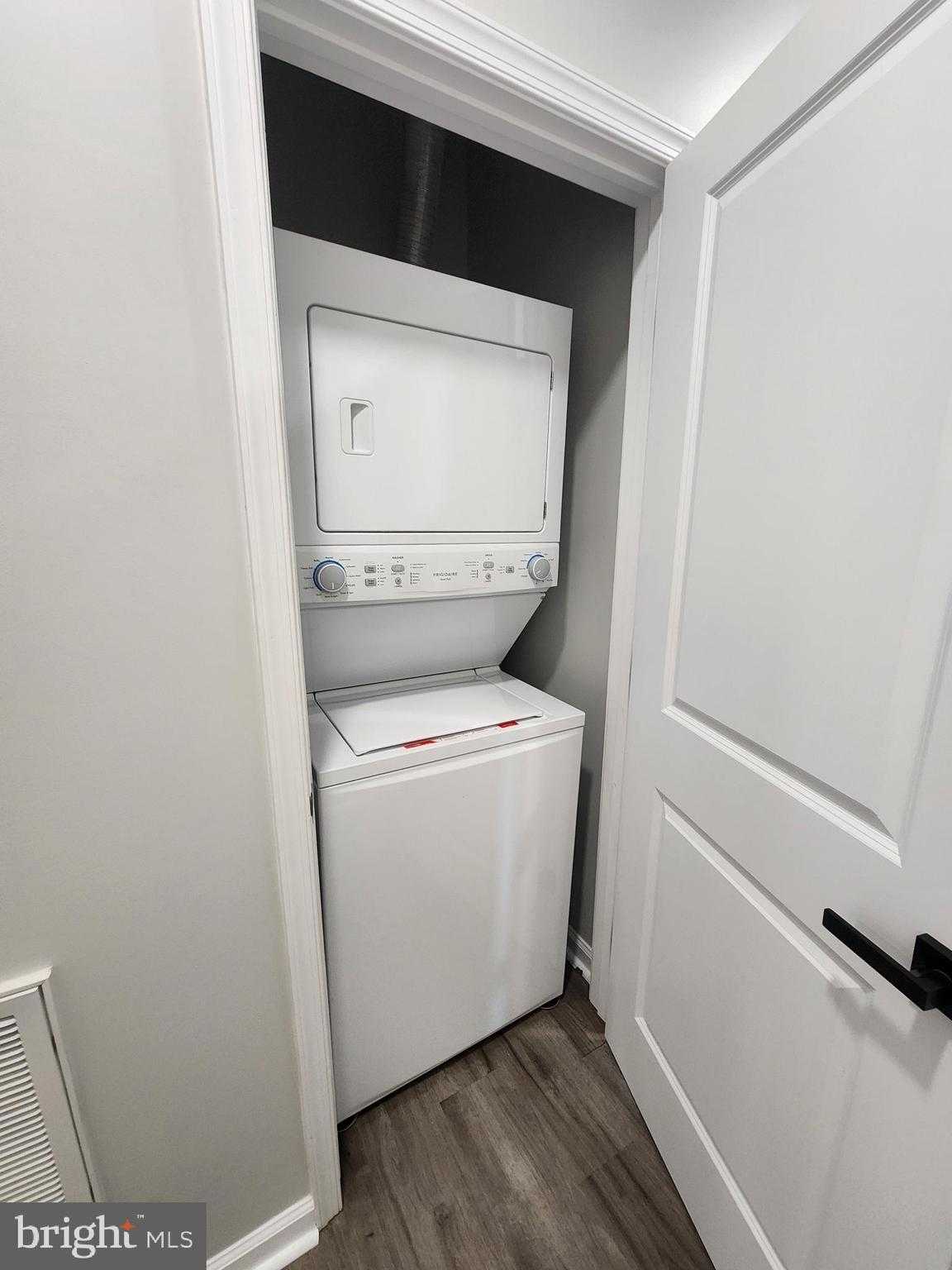 446 N Loudoun St photo 22