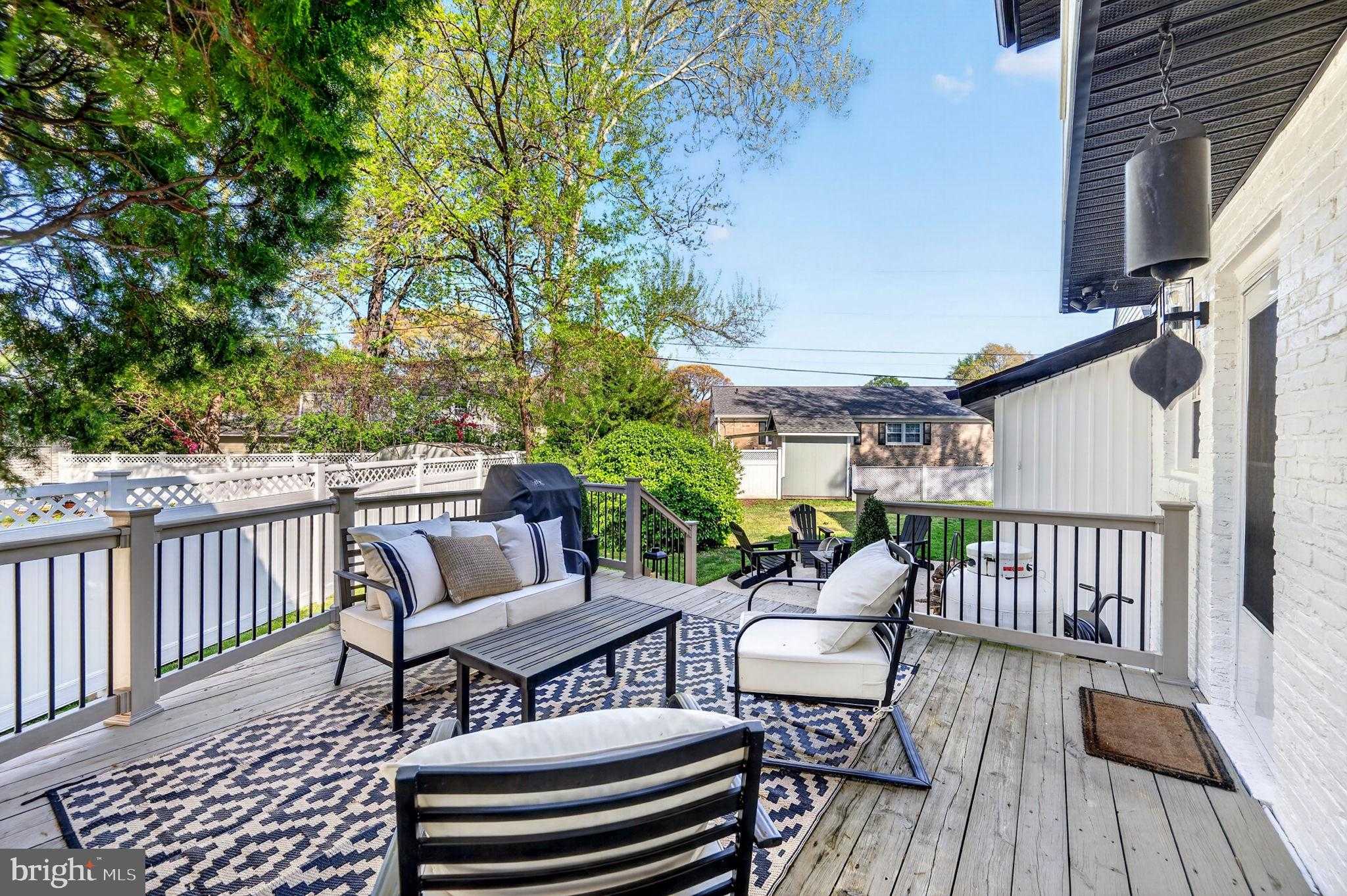 300 White Plains CT photo 51