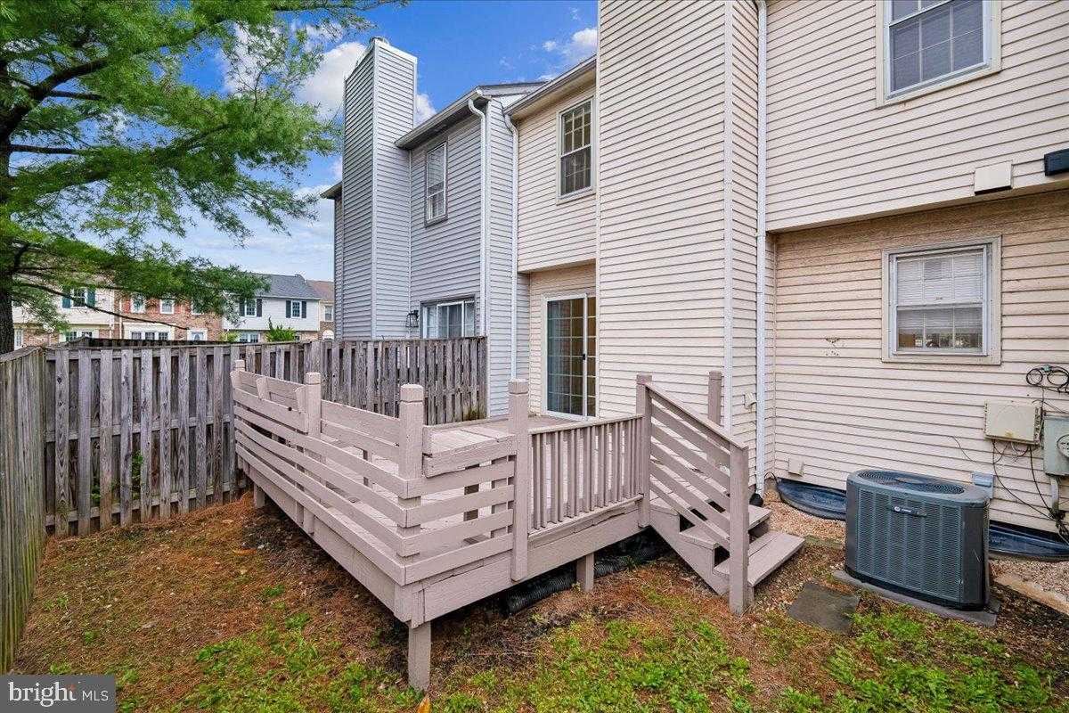 2047 Featherwood St, Silver Spring