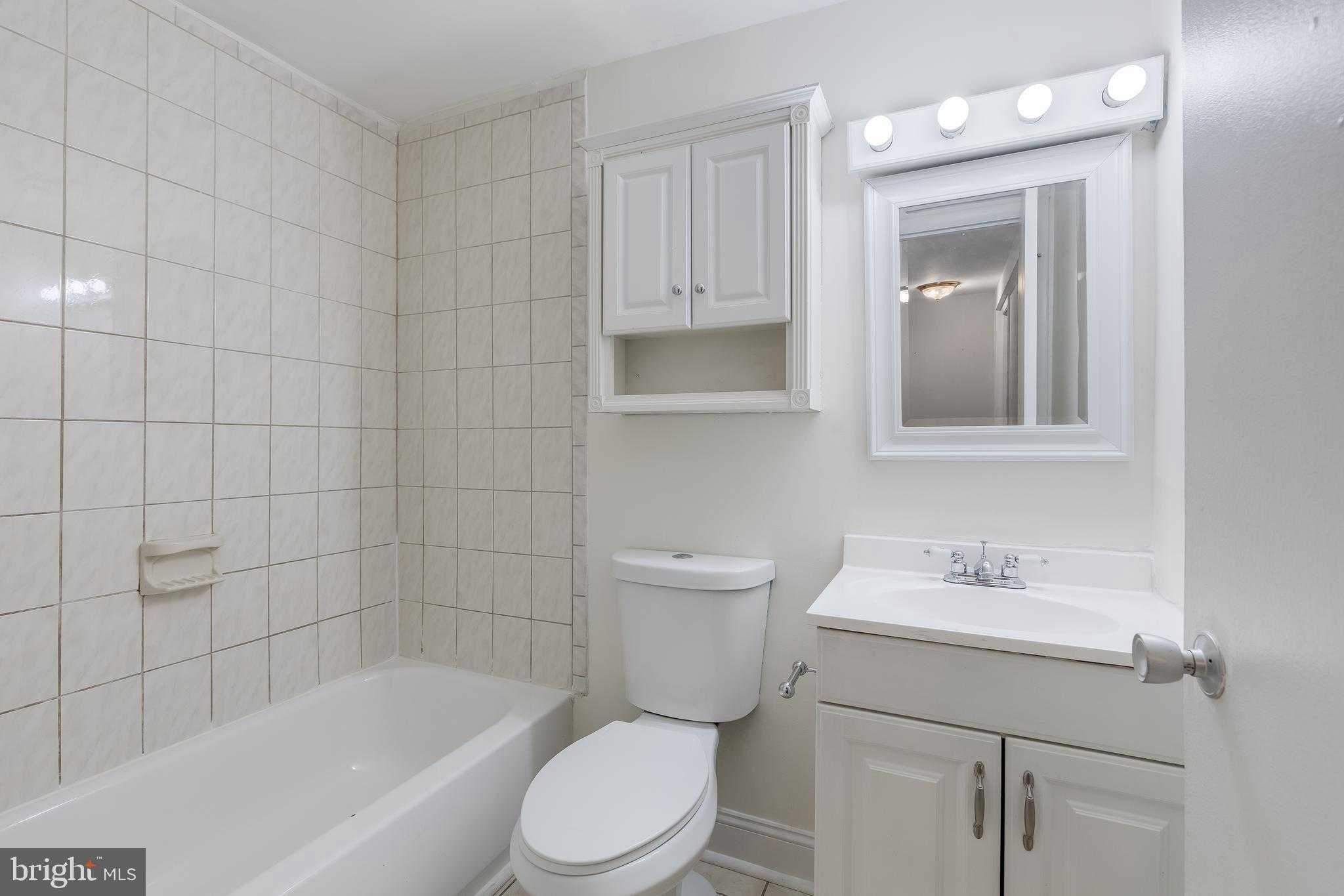 9402 Merryrest Rd photo 19