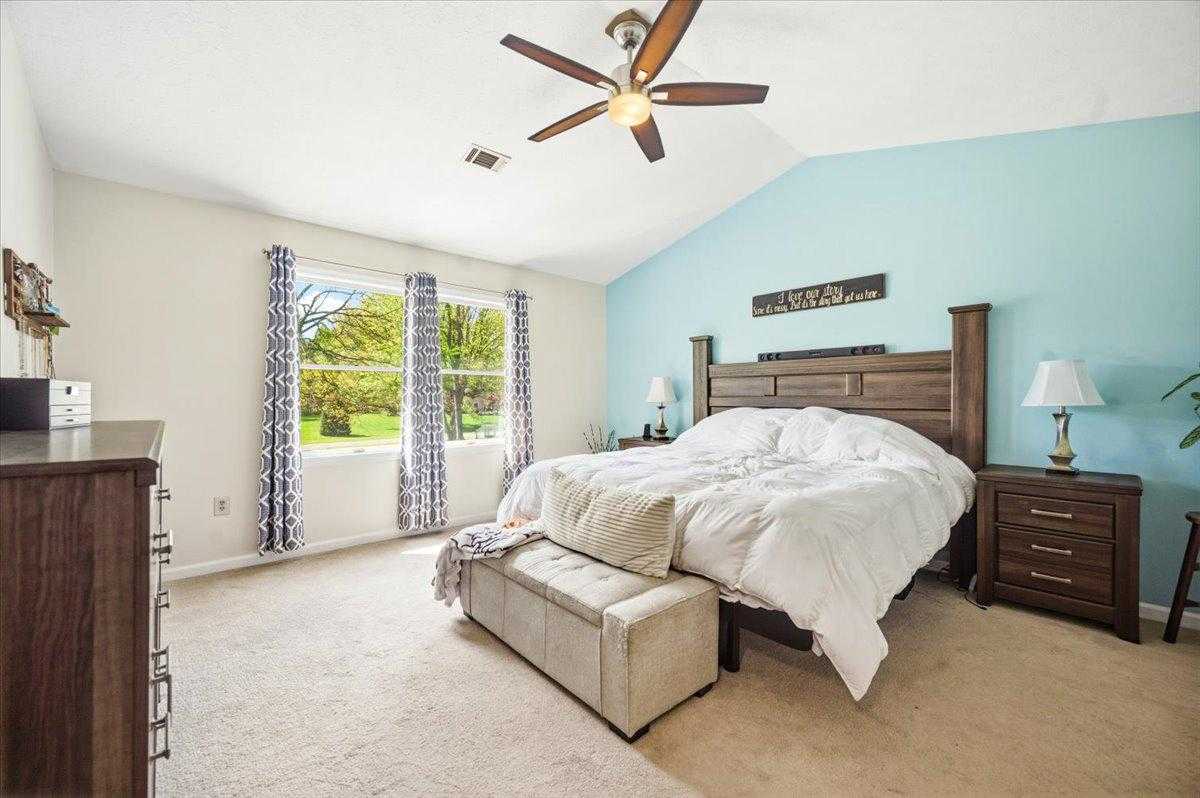 426 Appian Way photo 29