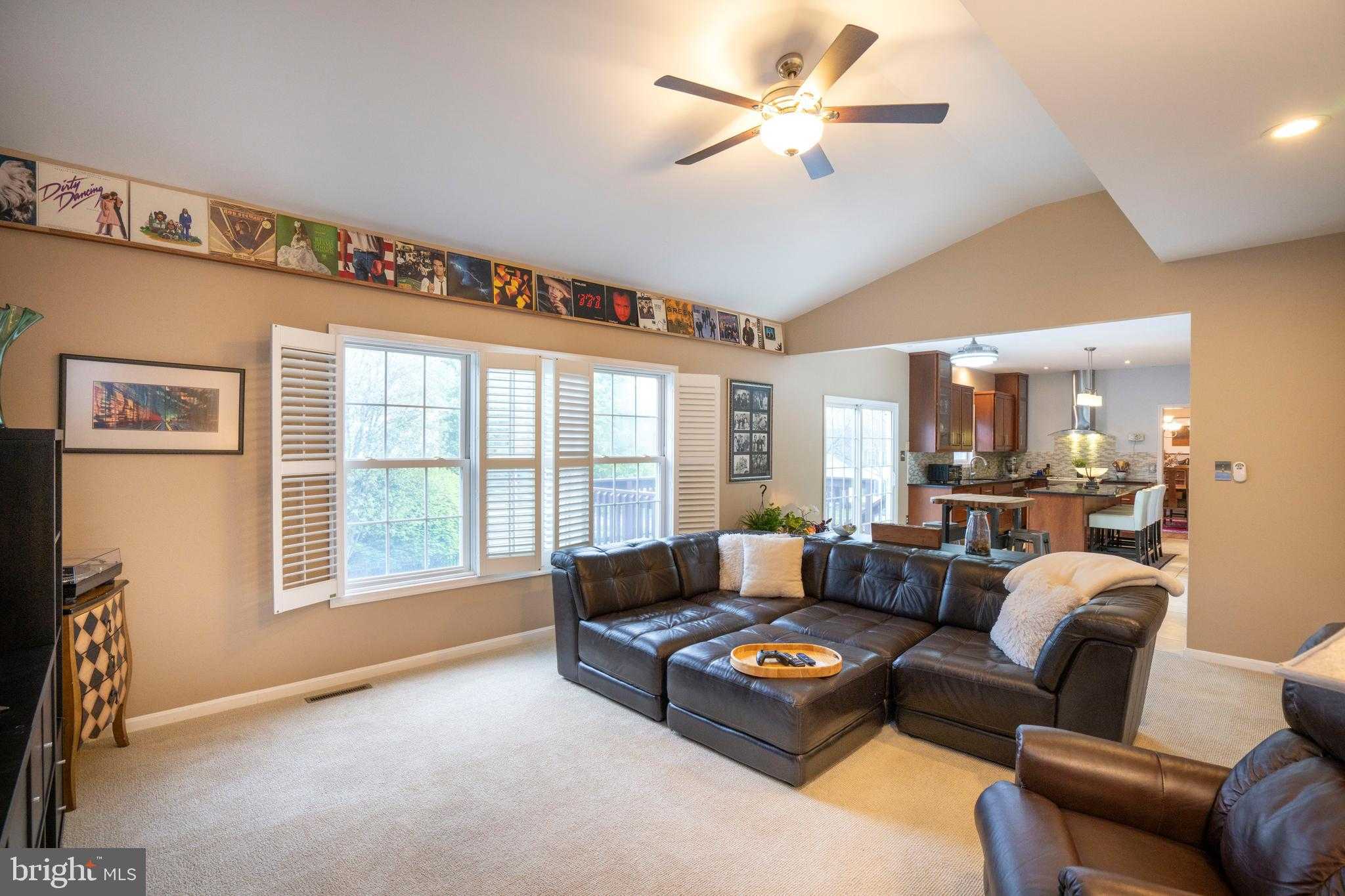 1455 N Foxpointe Dr photo 20