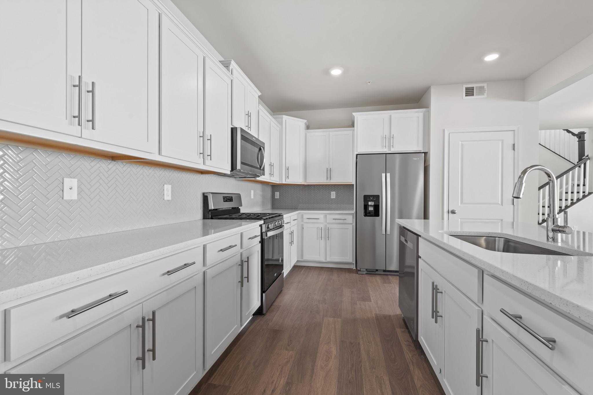 1193 Otter Point Ct photo 6