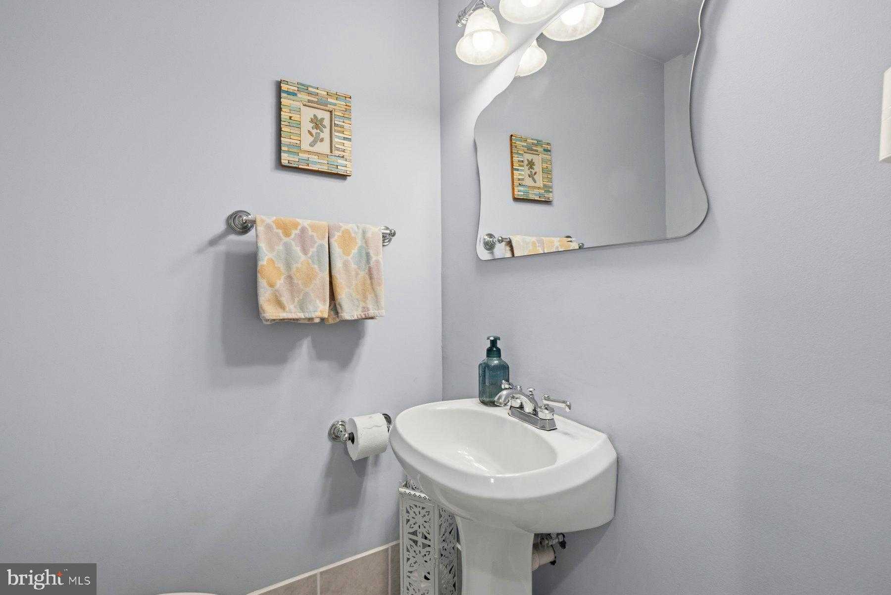 3707 E West Hwy photo 33