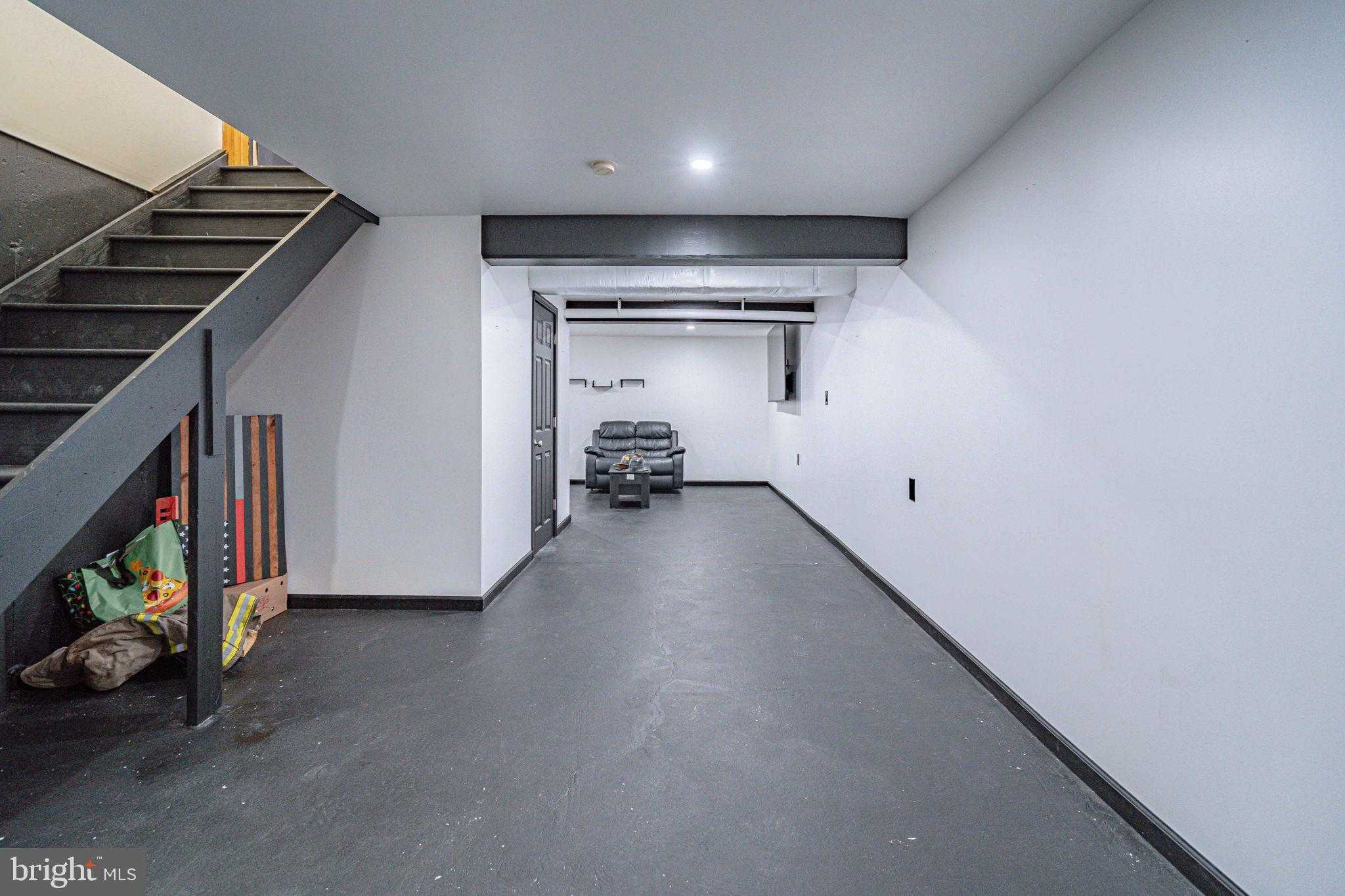 2725 Victoria Ln photo 32