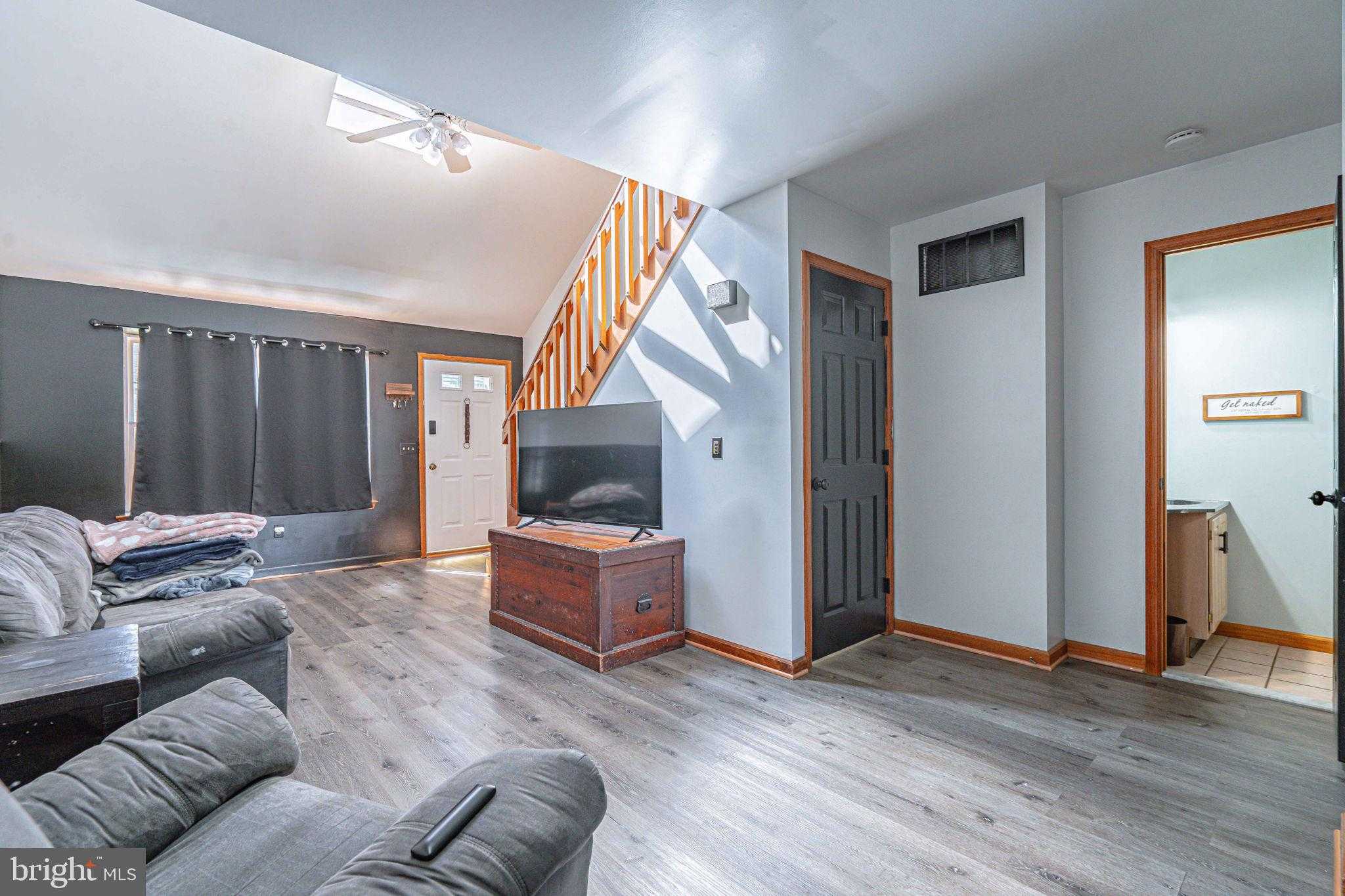 2725 Victoria Ln photo 9