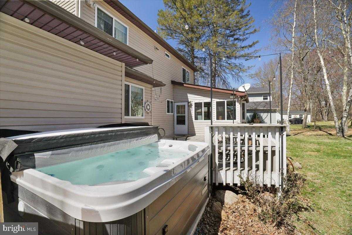 286 Mckuen Way photo 34