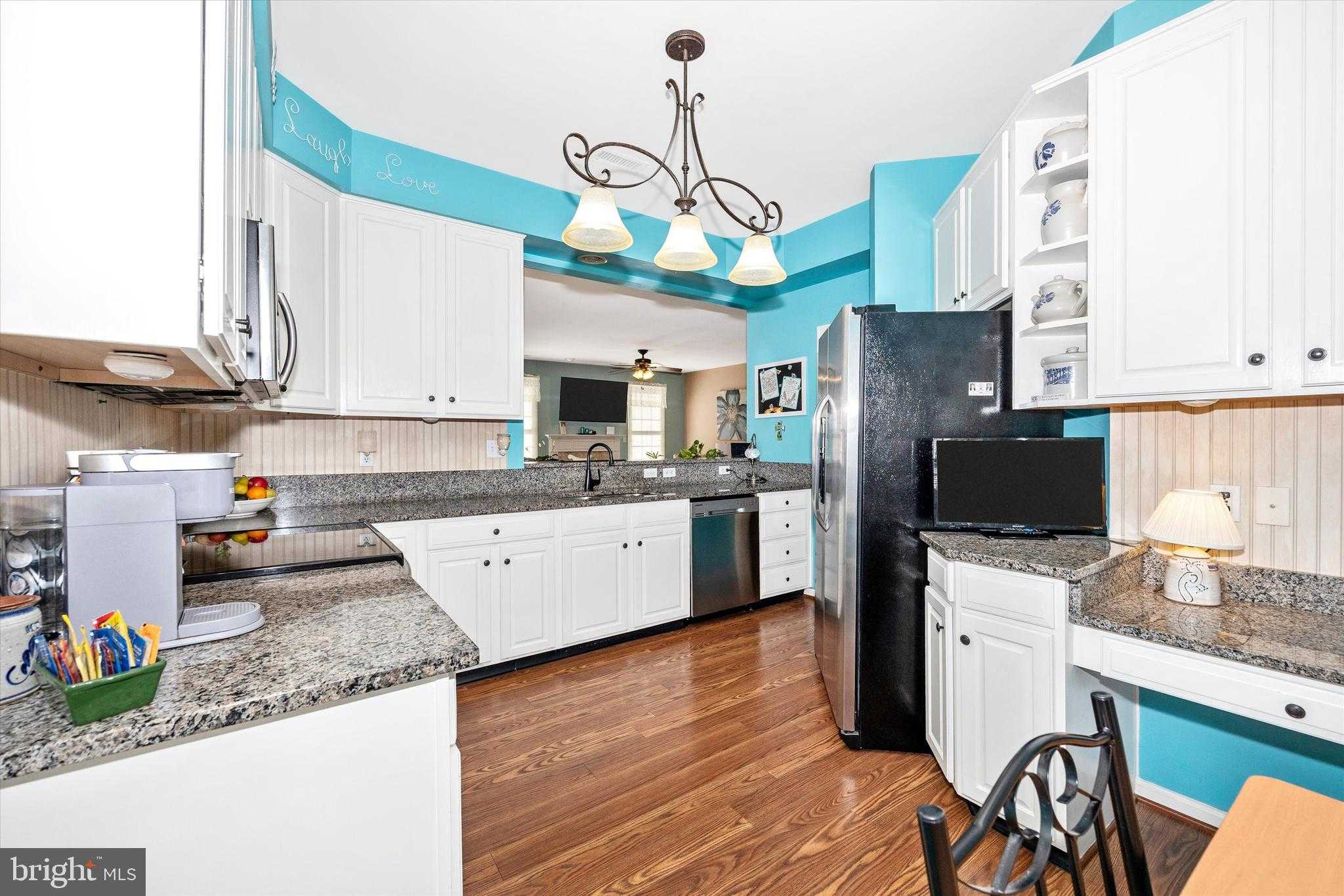 1005 Eastbourne Ter photo 13