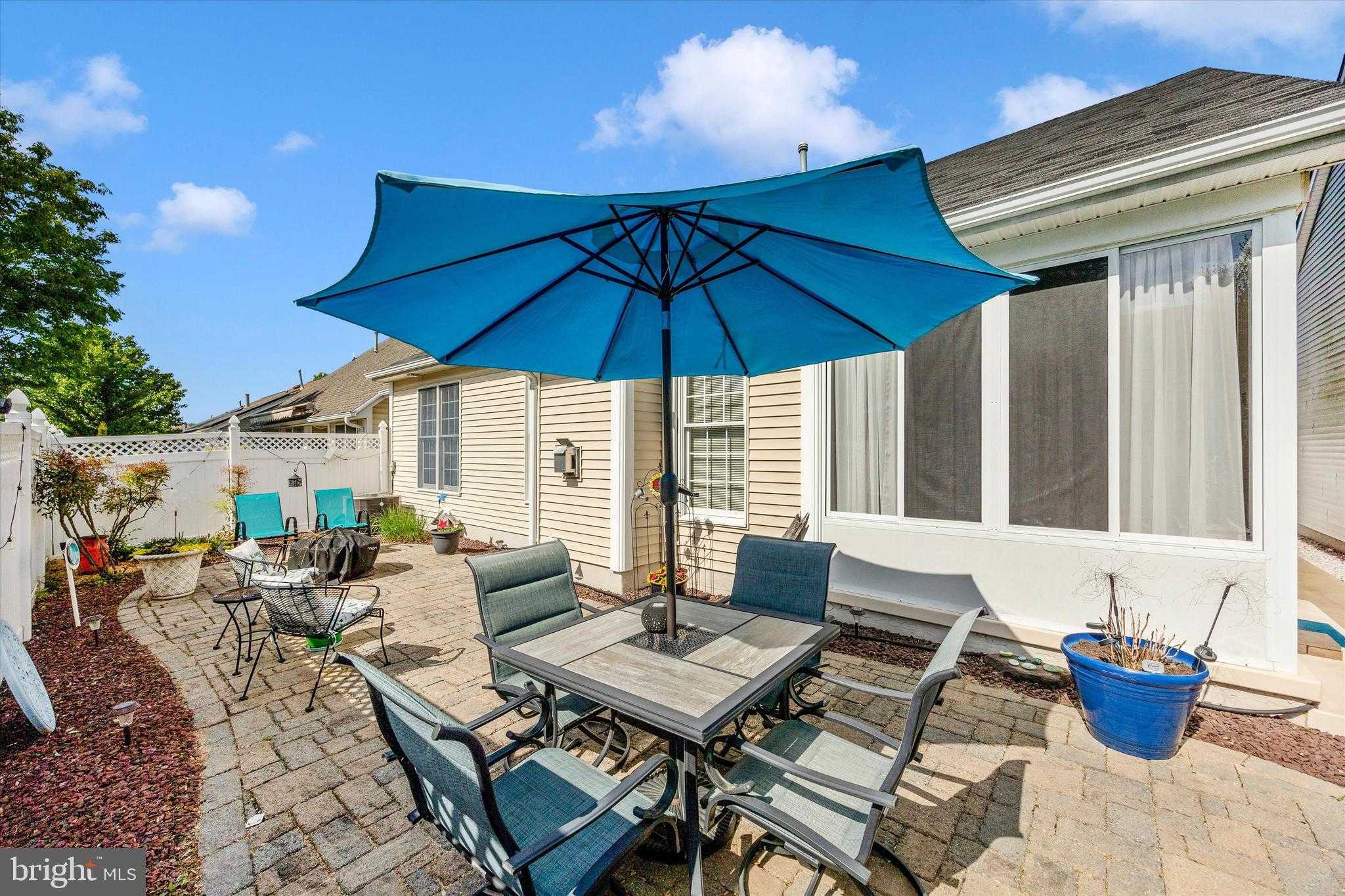 1005 Eastbourne Ter photo 33