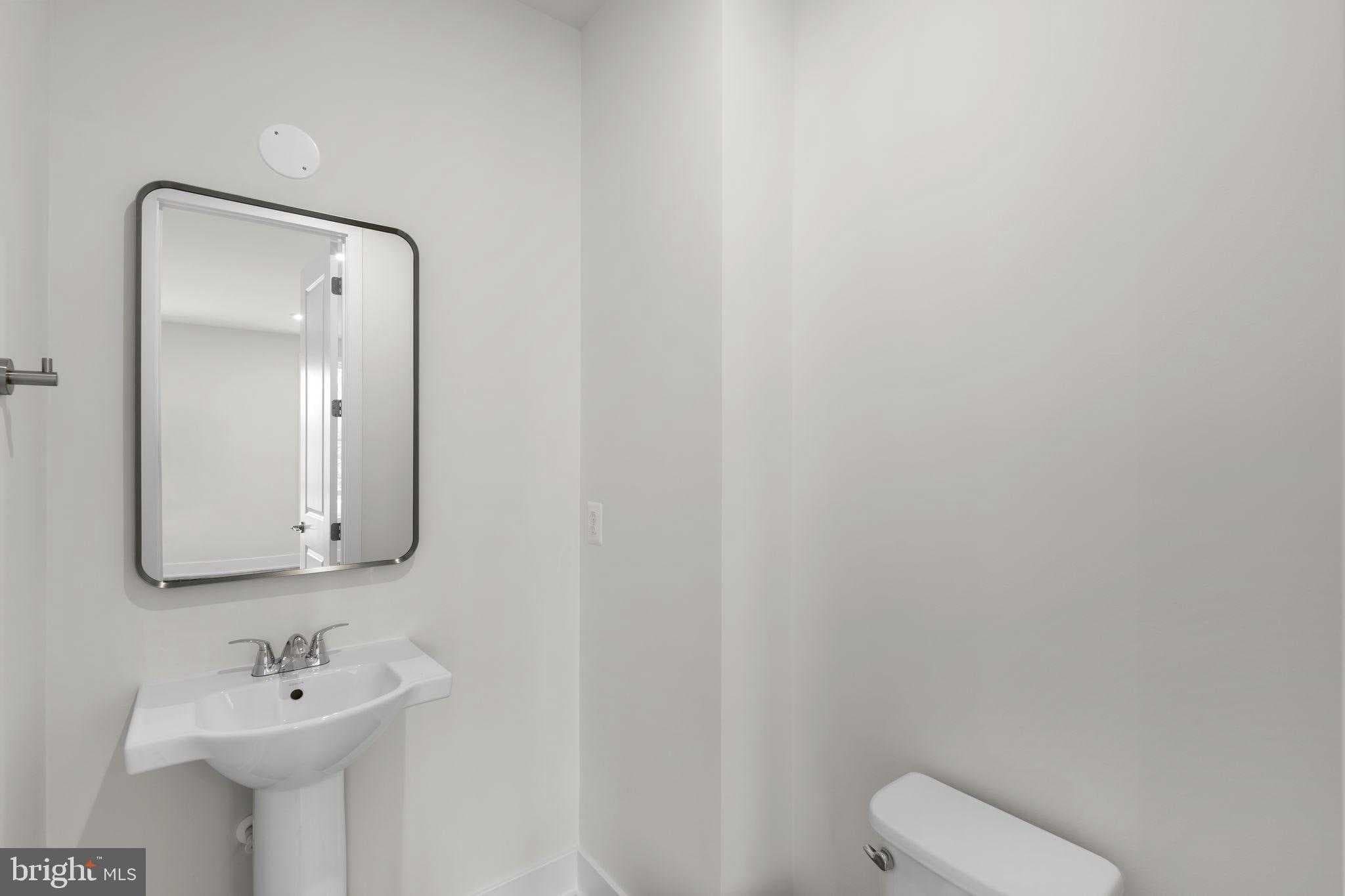 42145 Picasso Sq photo 18