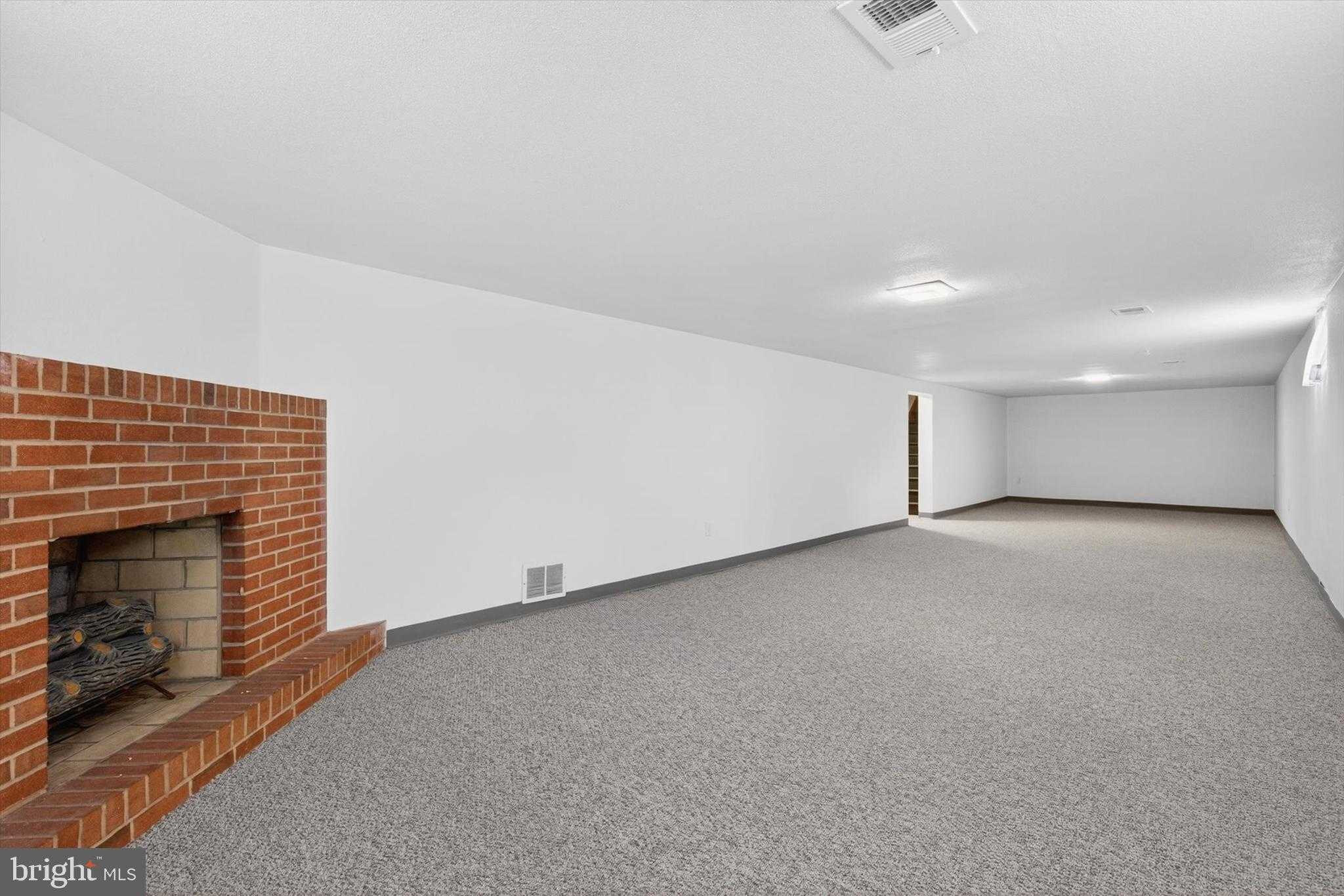 2360 Redwood Rd photo 20