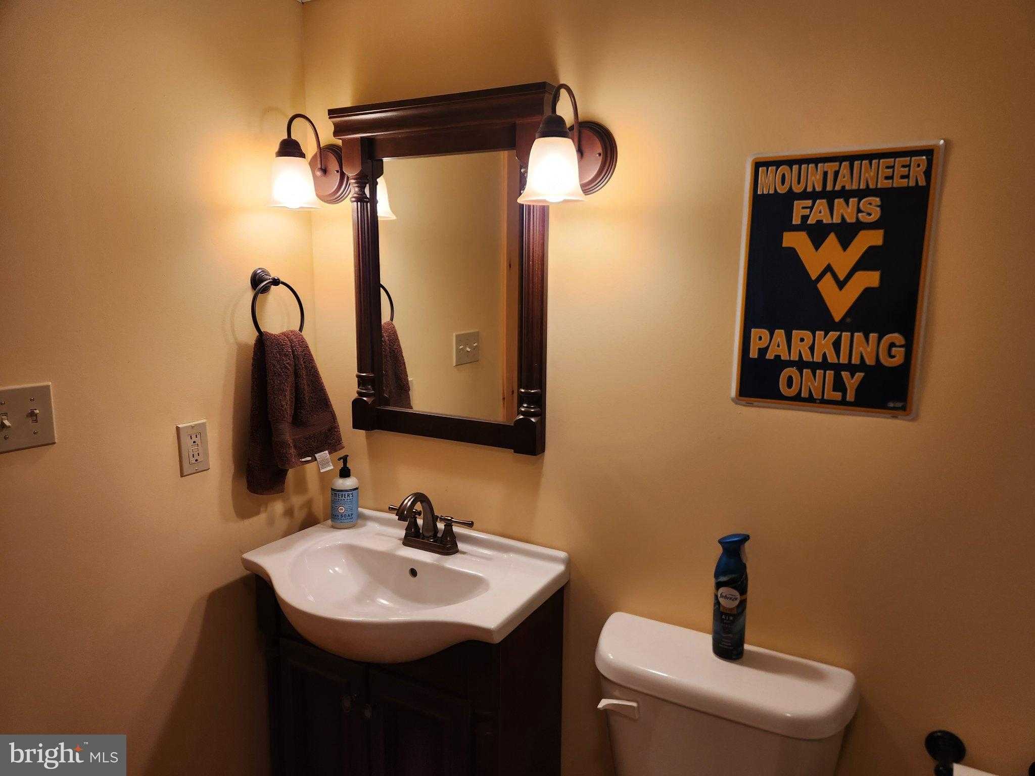 81 Cannon Dr photo 15