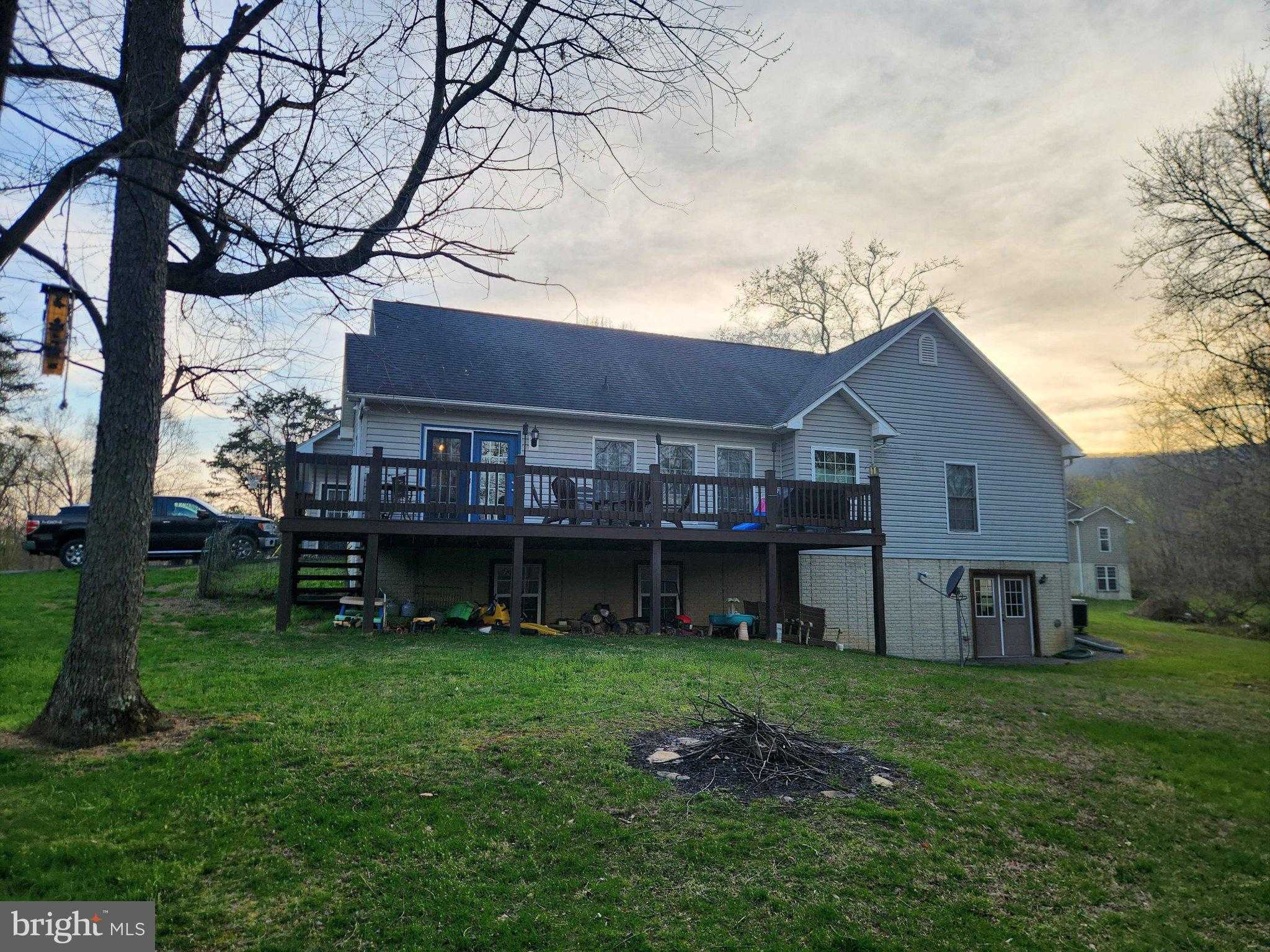 81 Cannon Dr photo 22