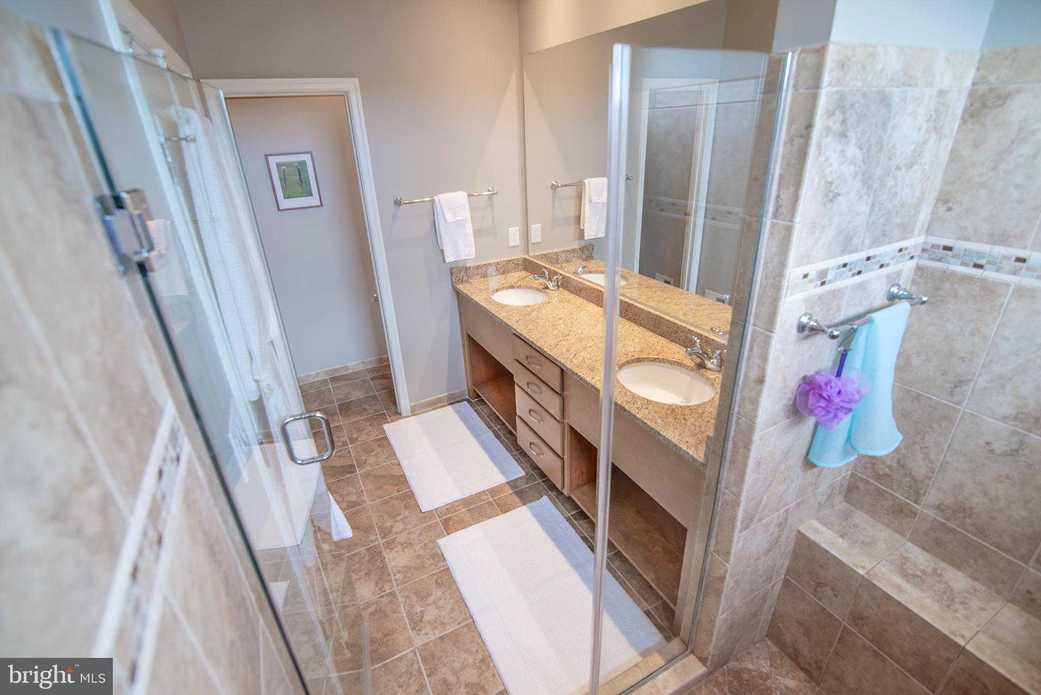 22780 Sagamore Sq photo 34