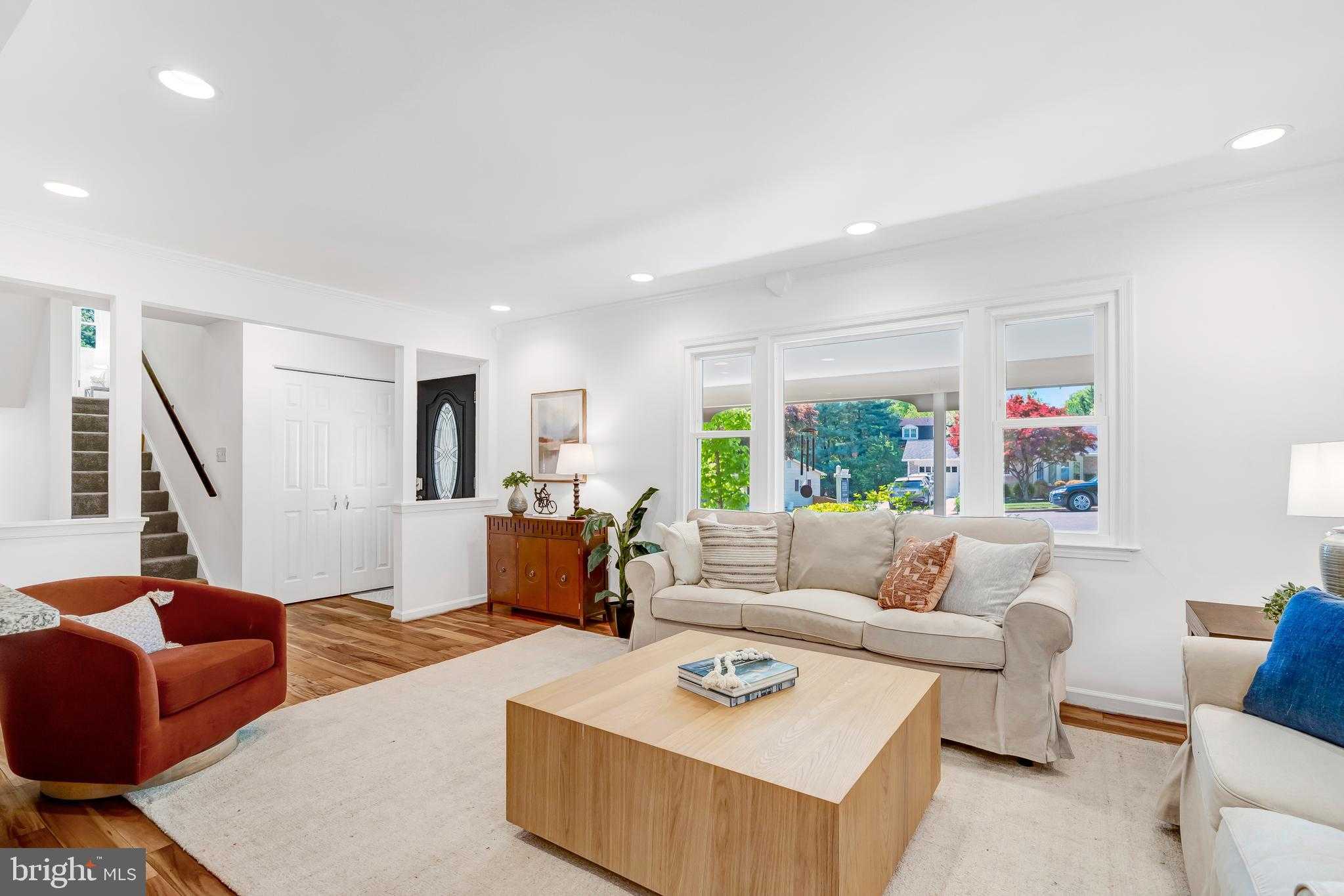 5267 Pumphrey Dr photo 9