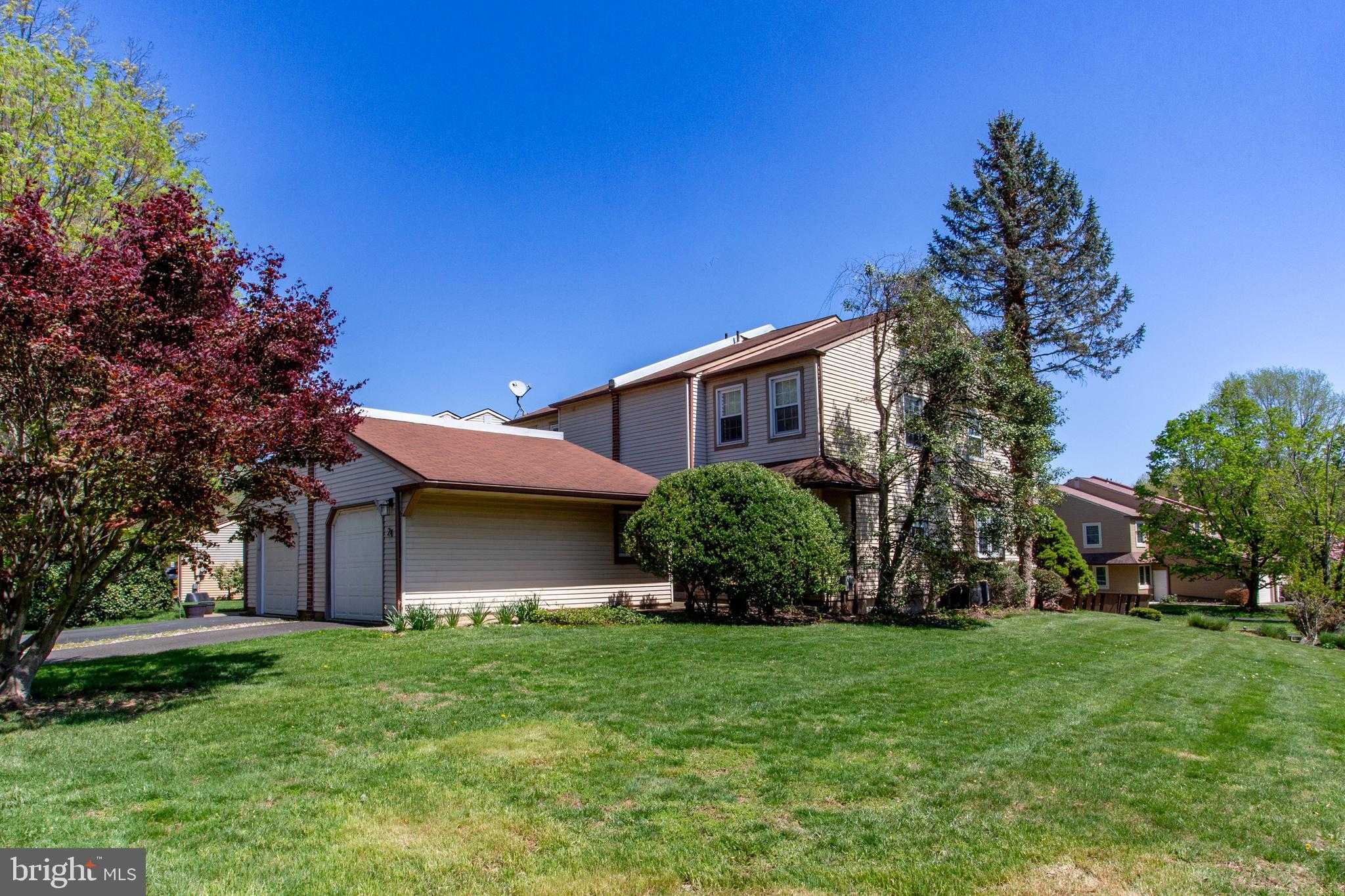 24 Sandy Ridge Dr, Doylestown